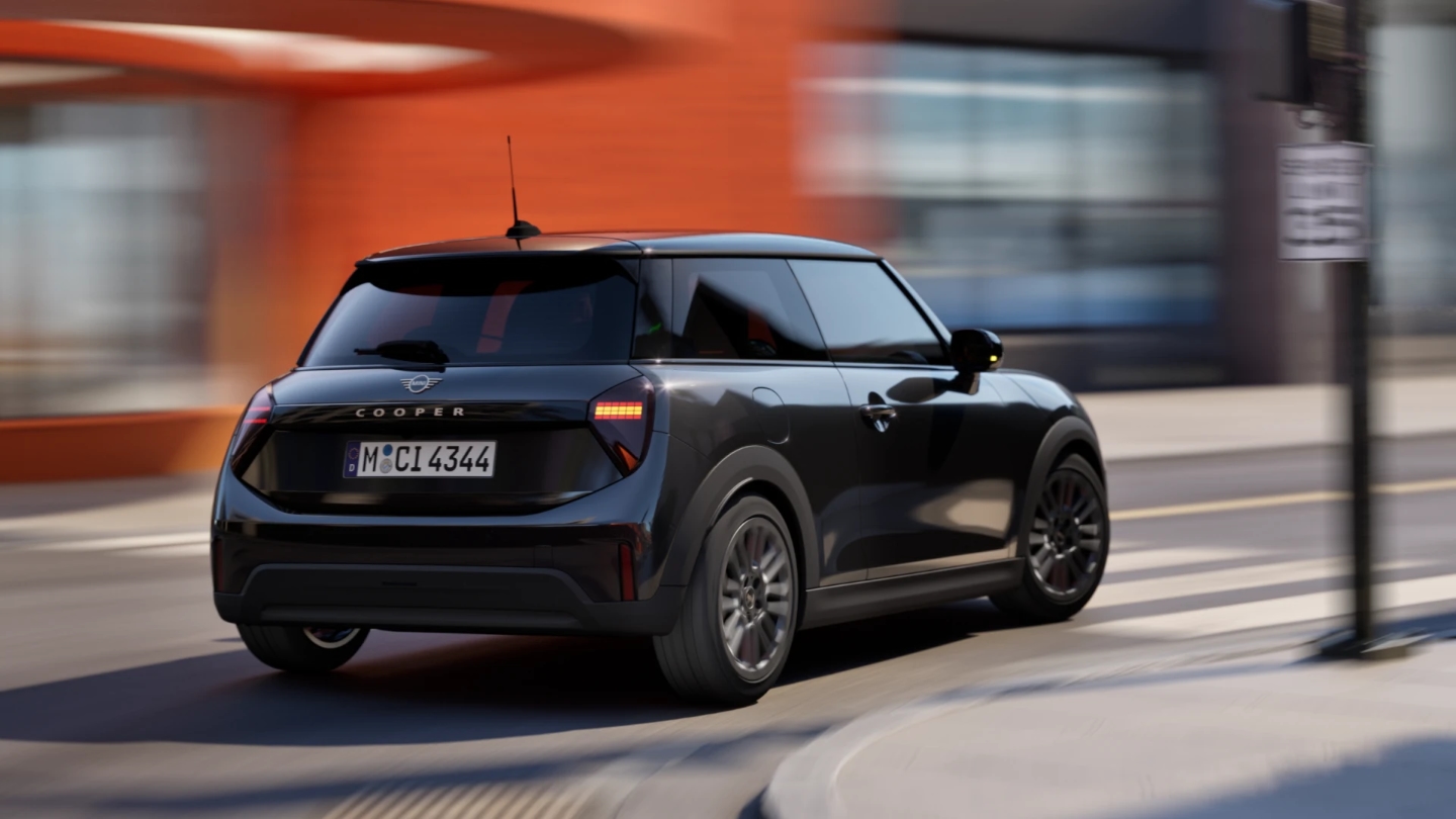 MINI Cooper C Blackyard