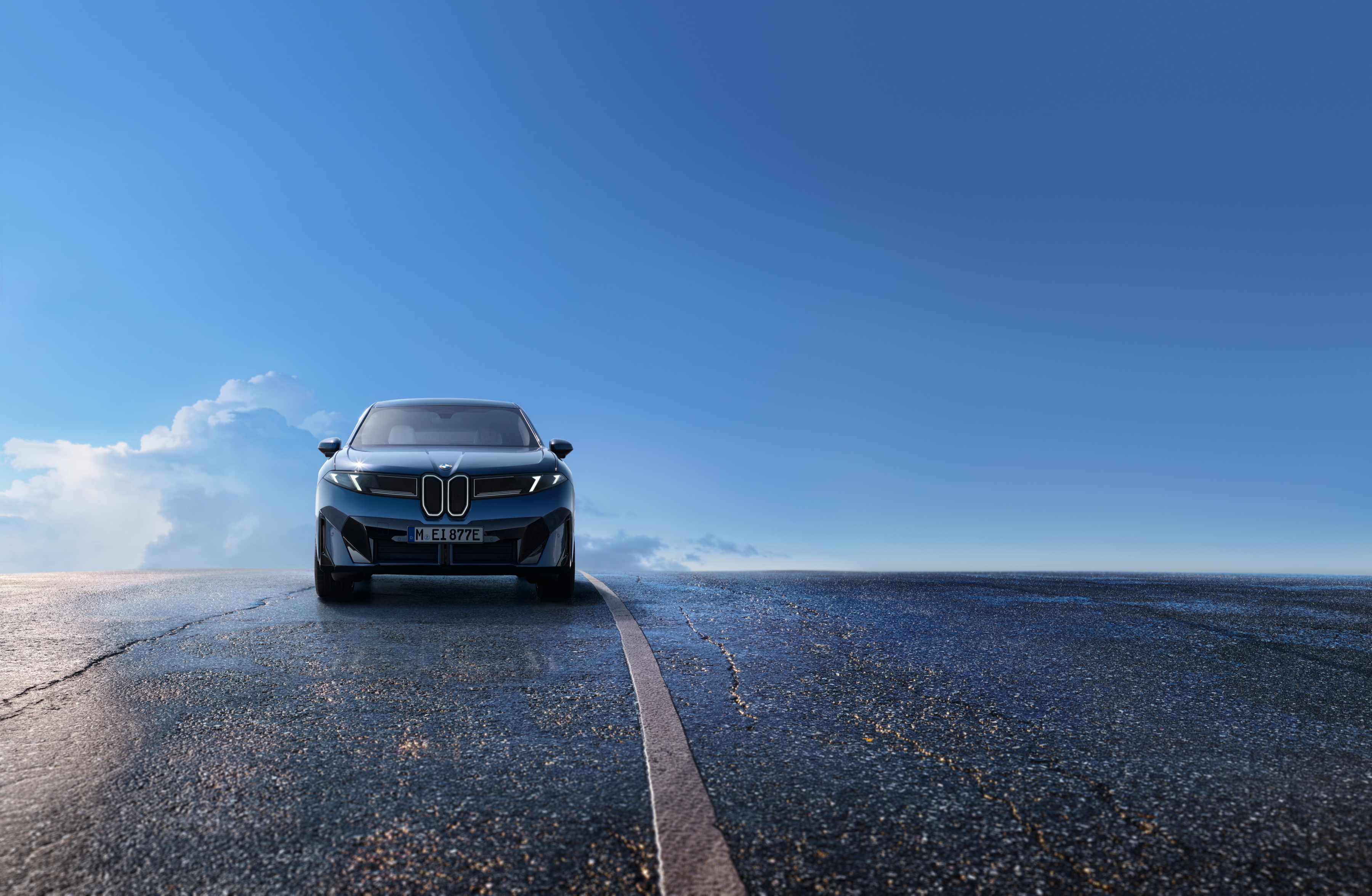 Der BMW iX3 auf einem Highway