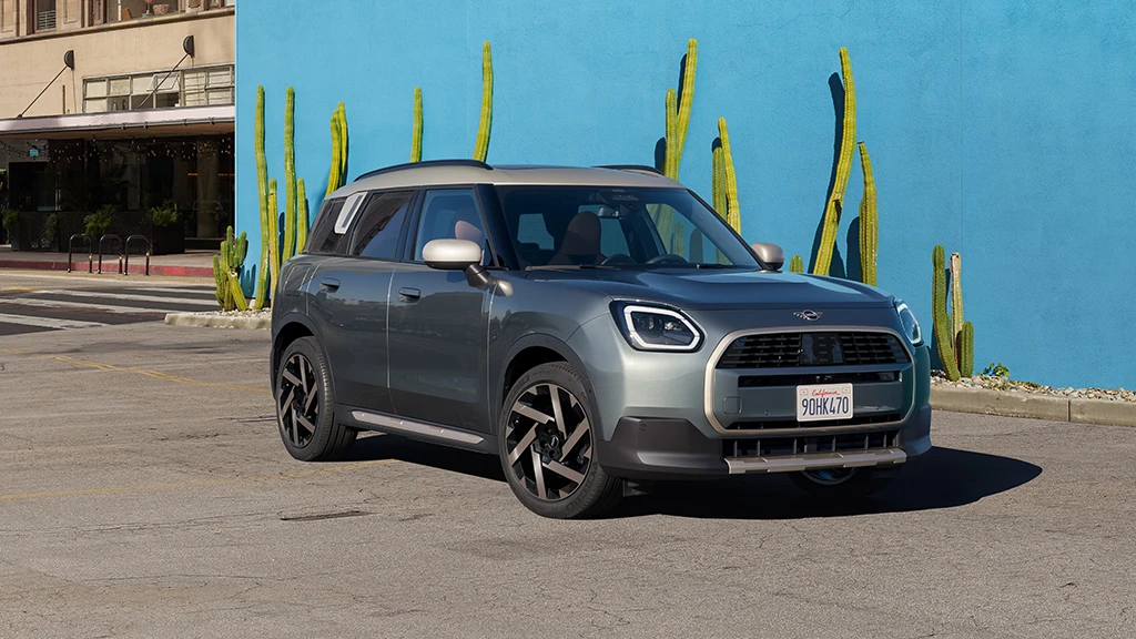 Außenansicht des vollelektrischen MINI Countryman.