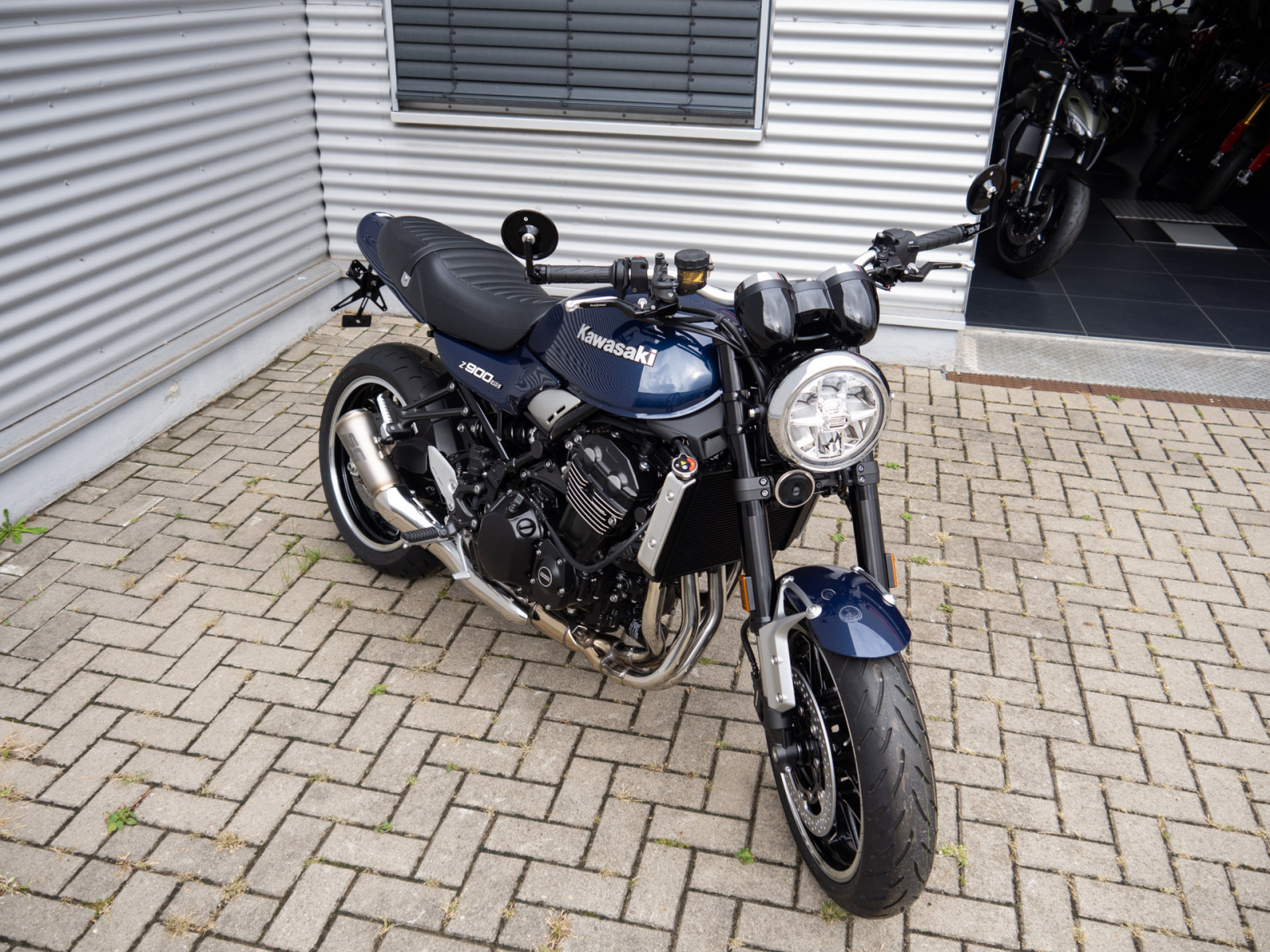 KAWASAKI Z 900 RS Custom – Produktfoto 24