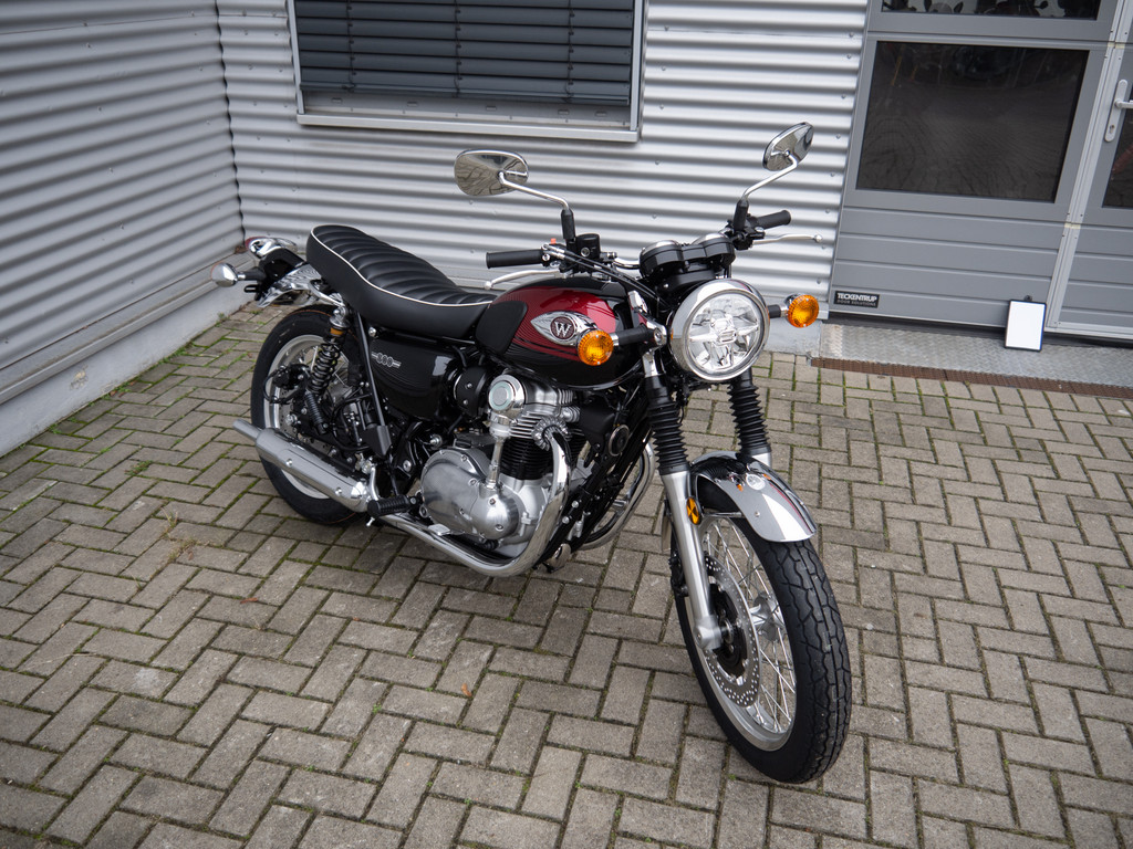 KAWASAKI W 800 – Produktfoto 21