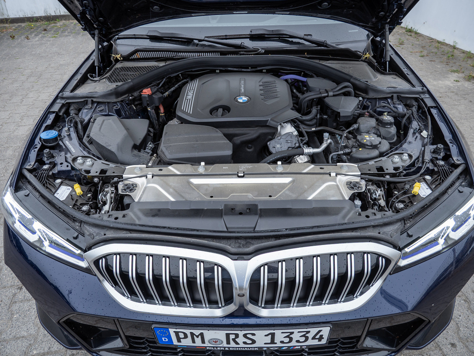 BMW 320d Touring xDrive M-Sport – Produktfoto 25