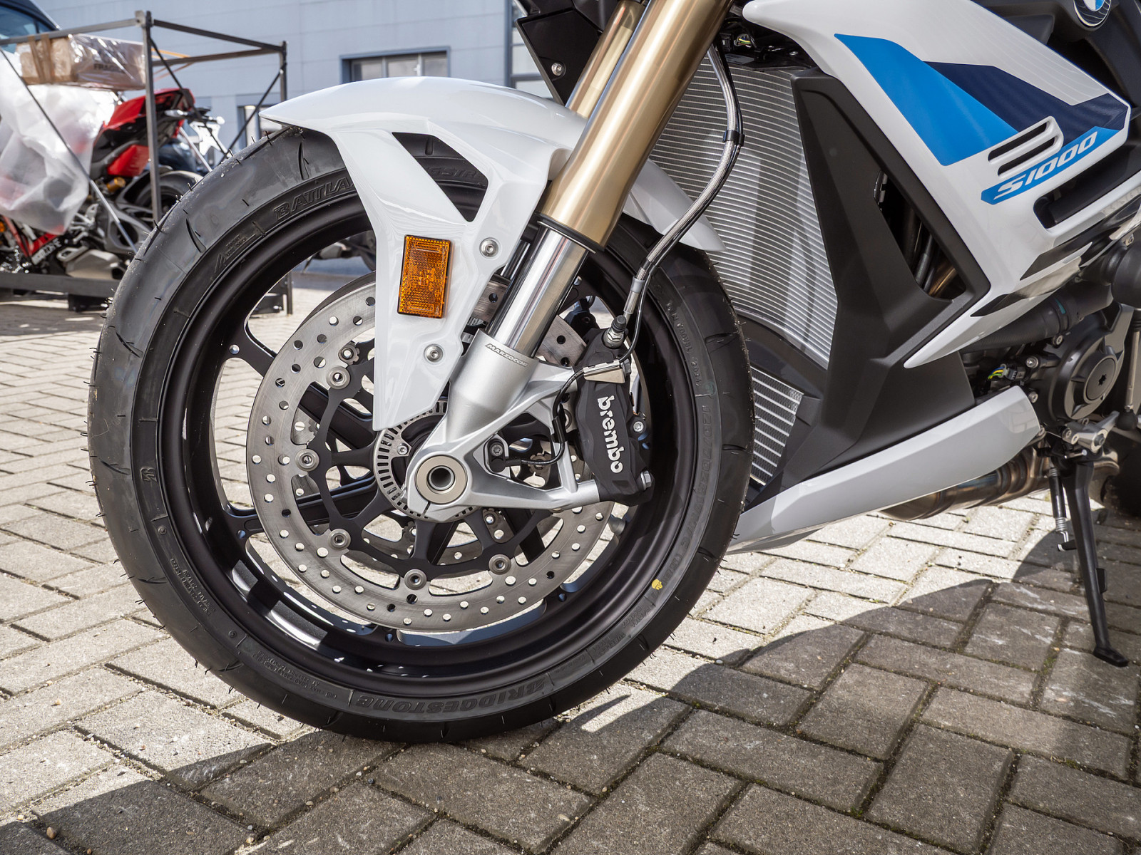 BMW S 1000 R – Produktfoto 13