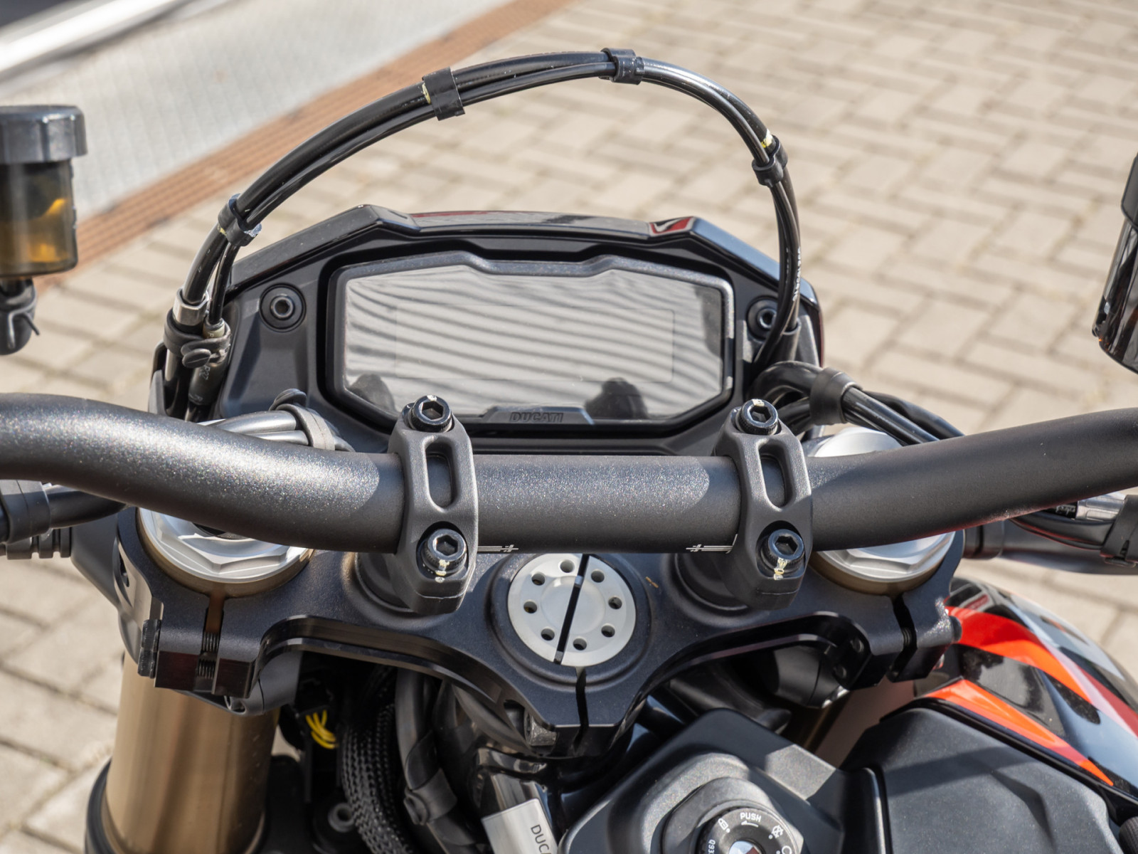 DUCATI Hypermotard 698 RVE 35kW – Produktfoto 9