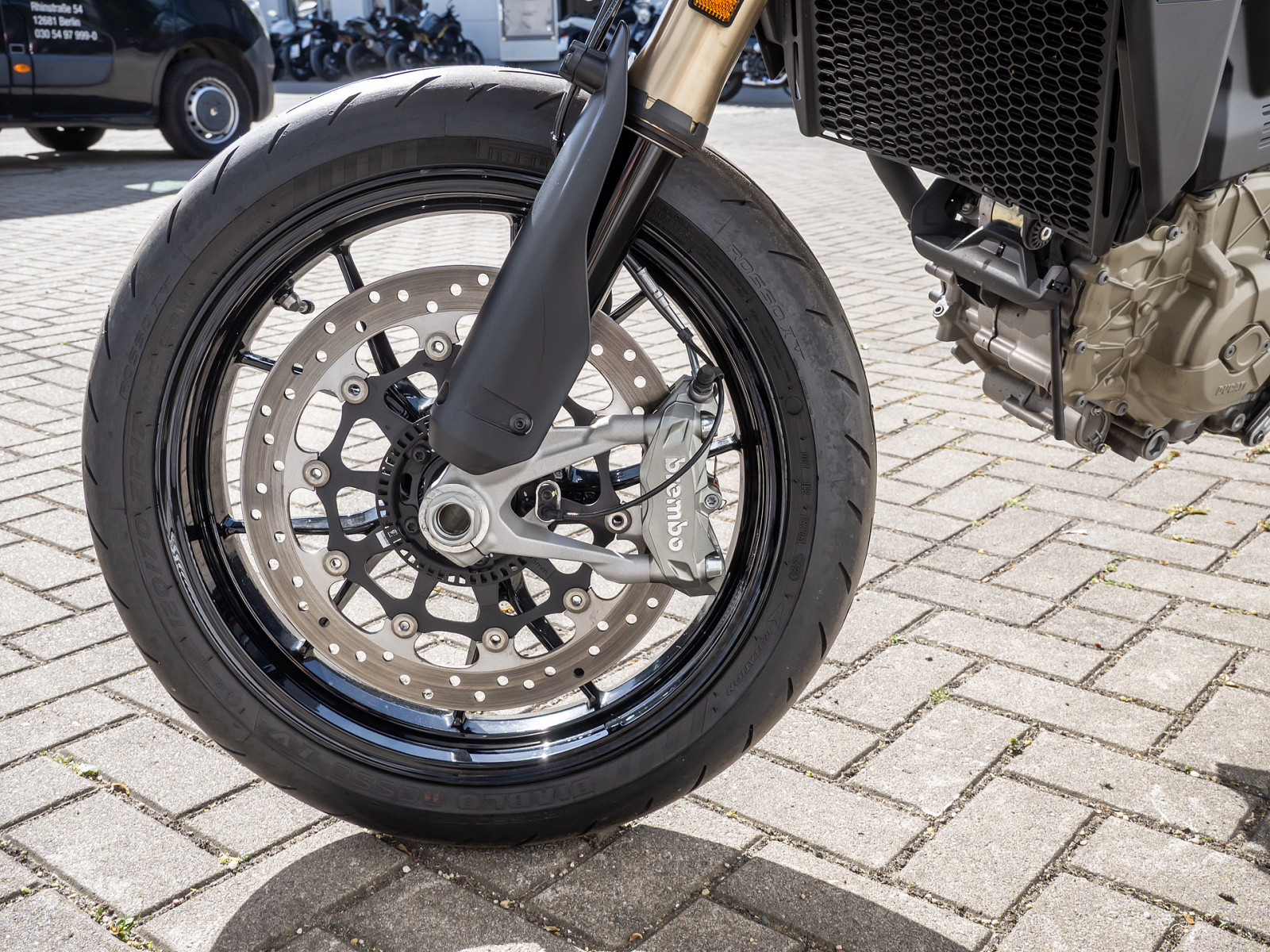 DUCATI Hypermotard 698 – Produktfoto 14