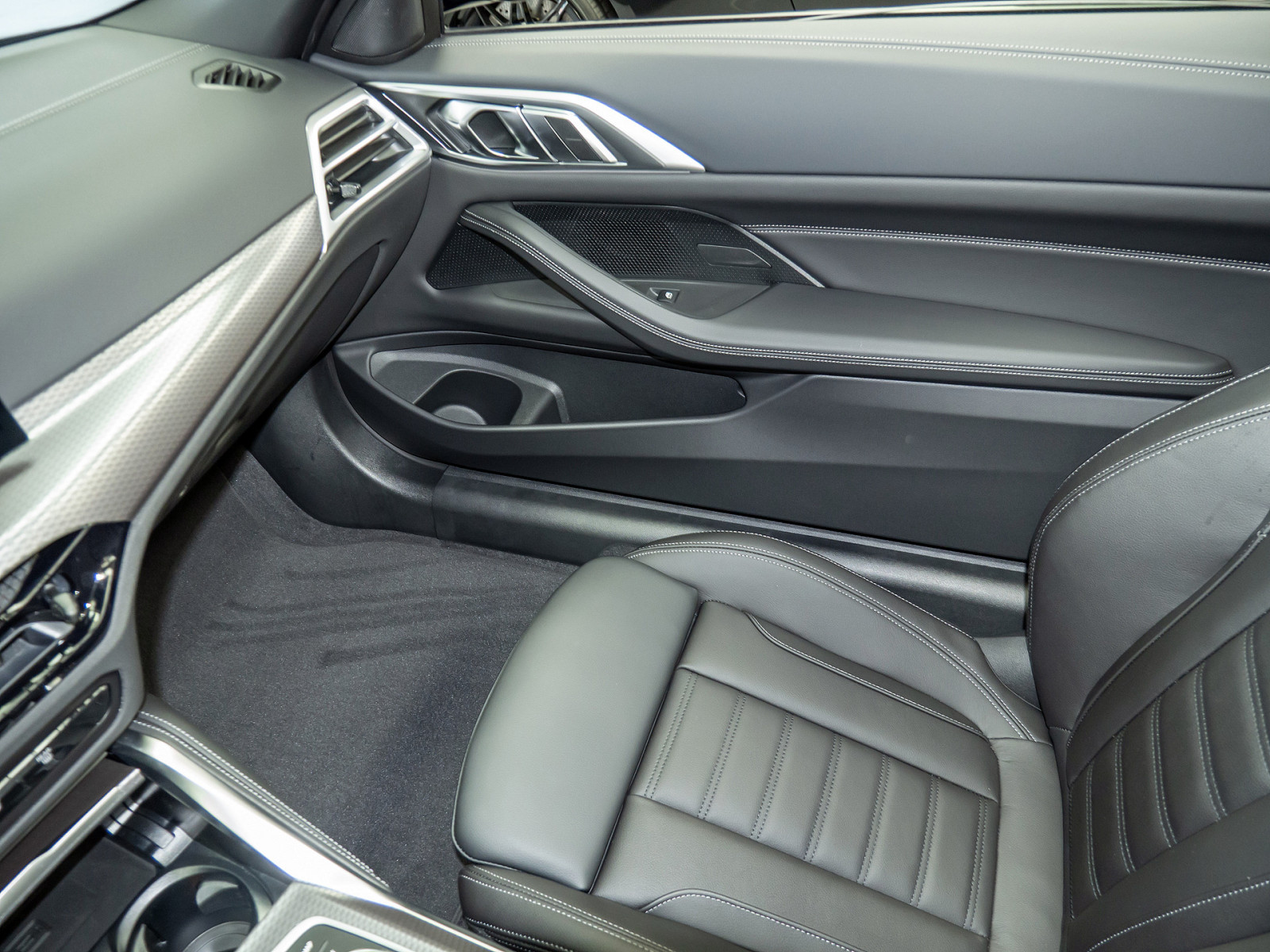 BMW 420i Cabrio M-Sport Pro – Produktfoto 13