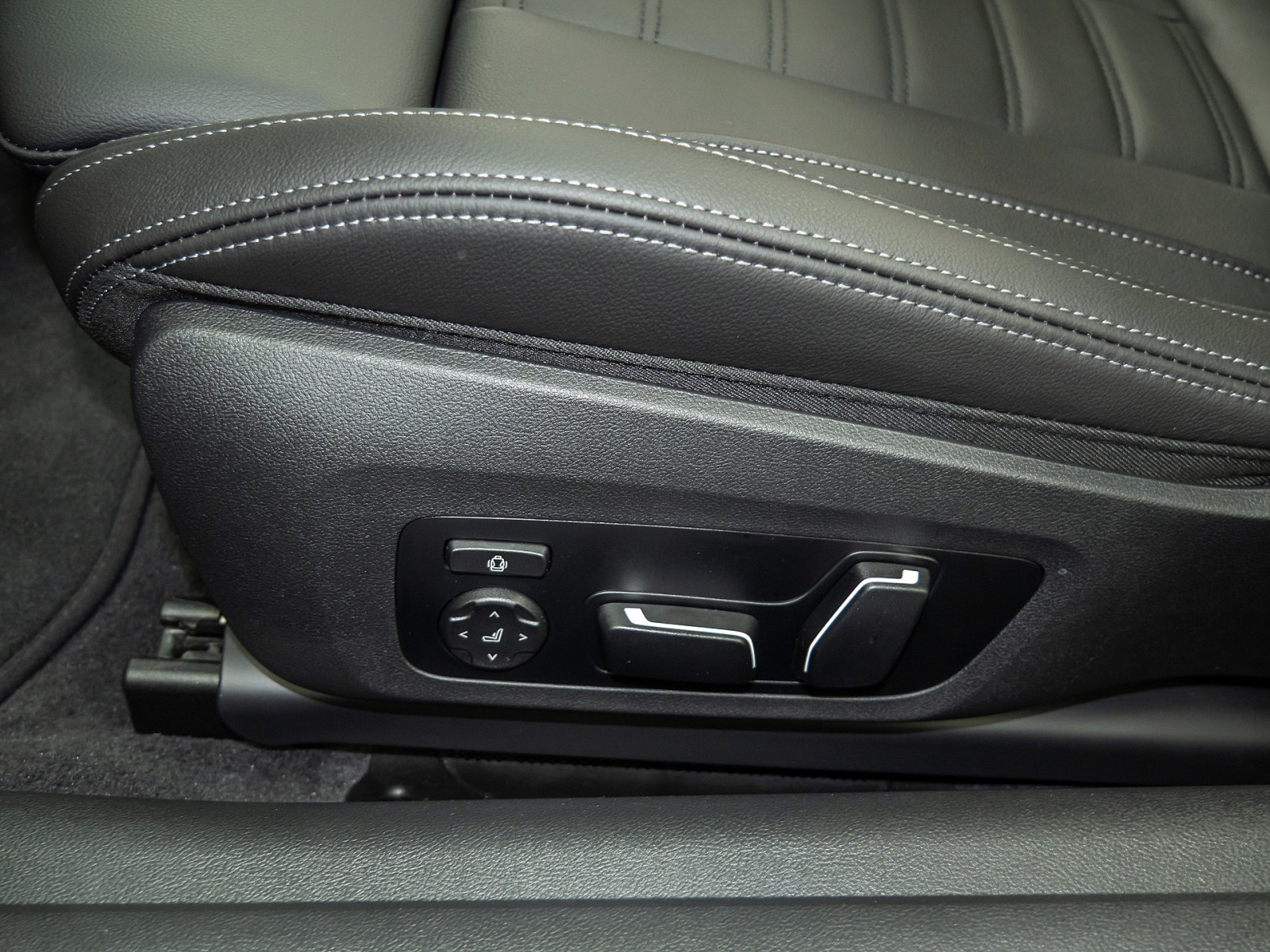 BMW 420i Cabrio M-Sport Pro – Produktfoto 18