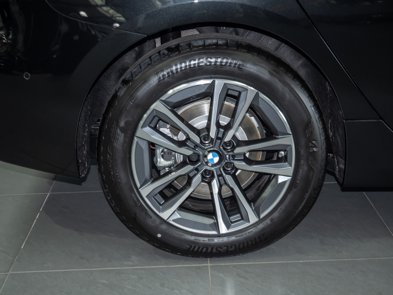 BMW 218d Active Tourer M-Sport – Produktfoto 6