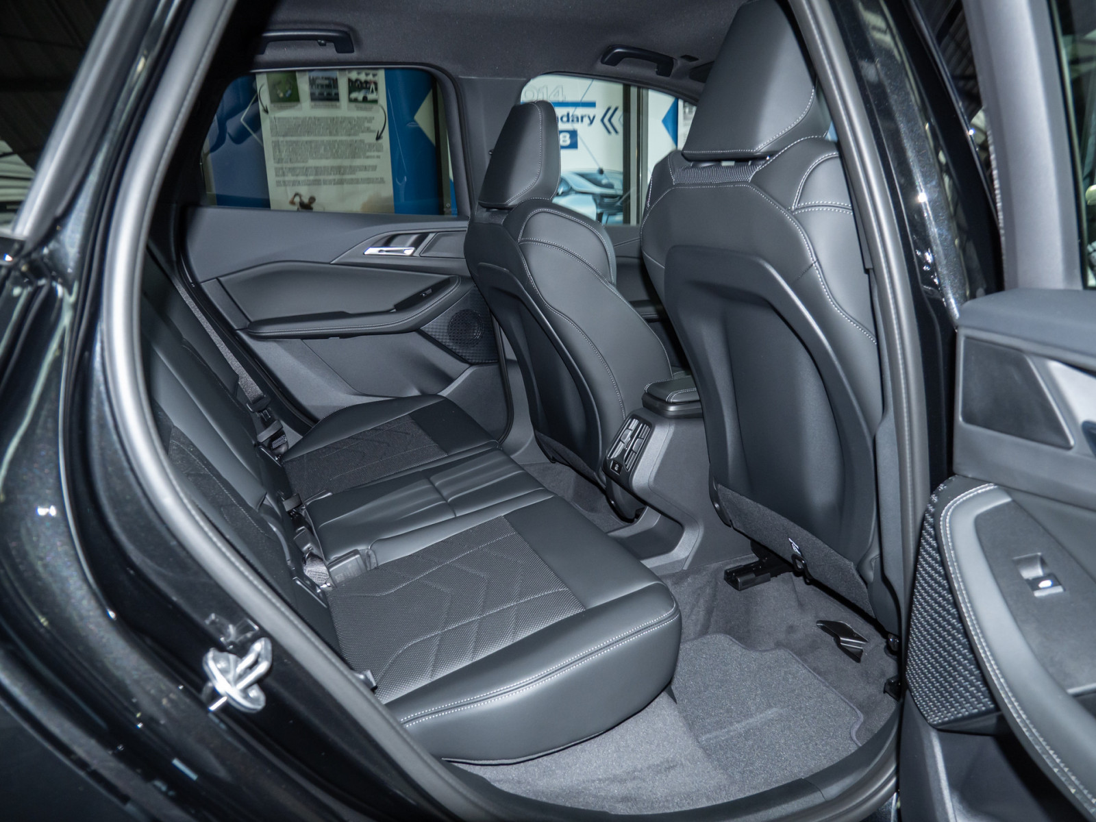 BMW 218d Active Tourer M-Sport – Produktfoto 8