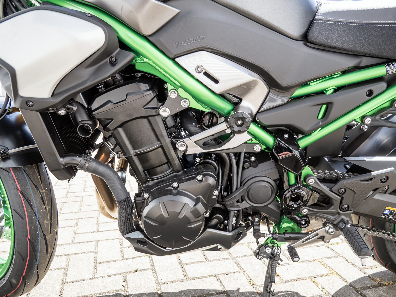 KAWASAKI Z 900 SE – Produktfoto 13