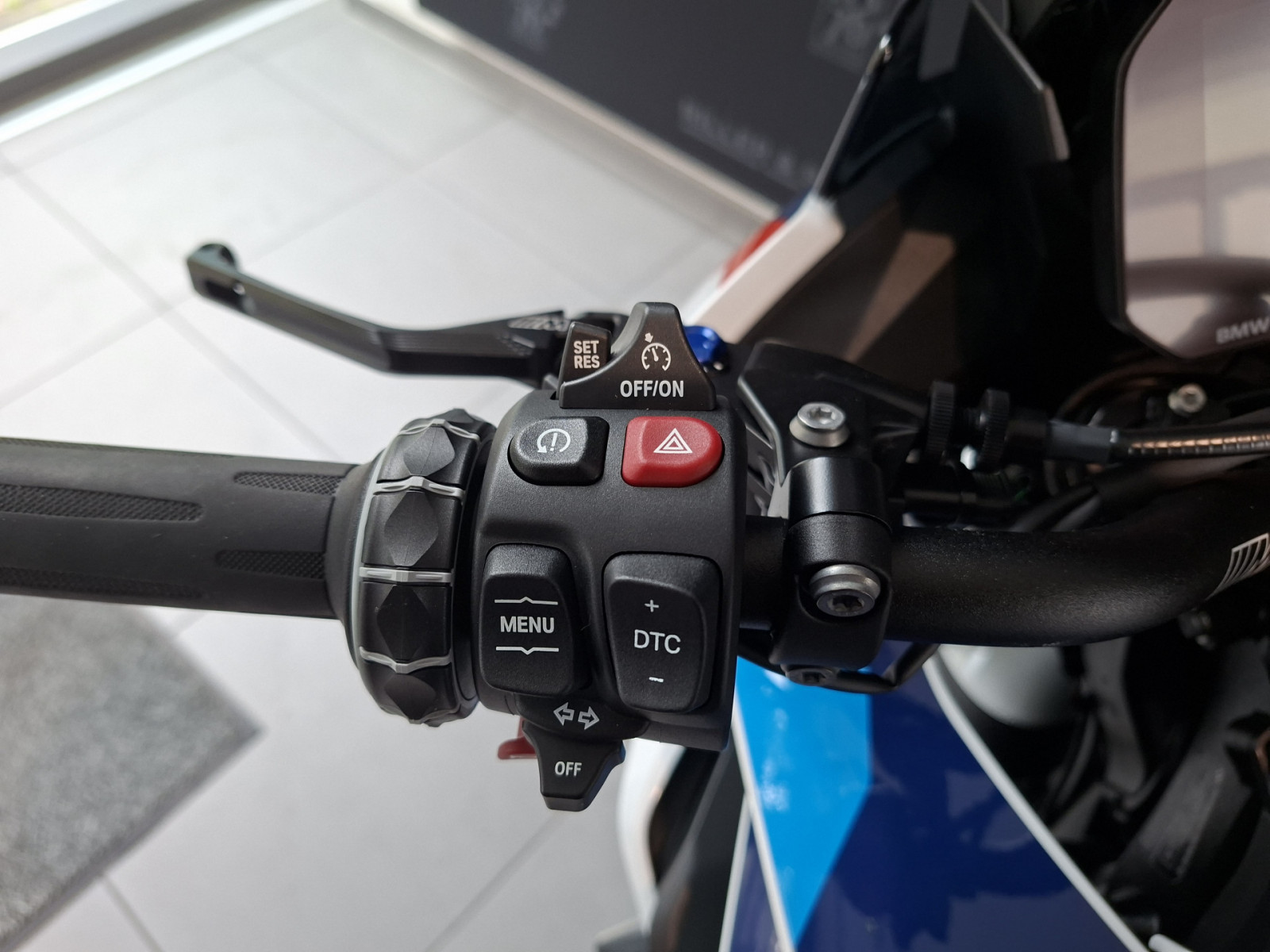 BMW M 1000 XR – Produktfoto 13