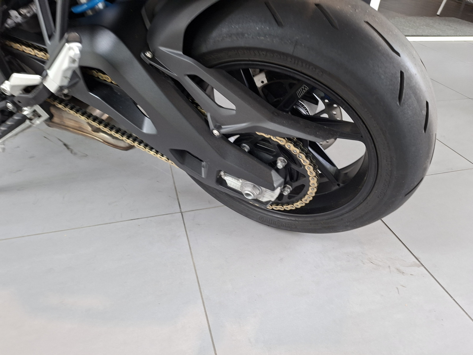 BMW M 1000 XR – Produktfoto 7