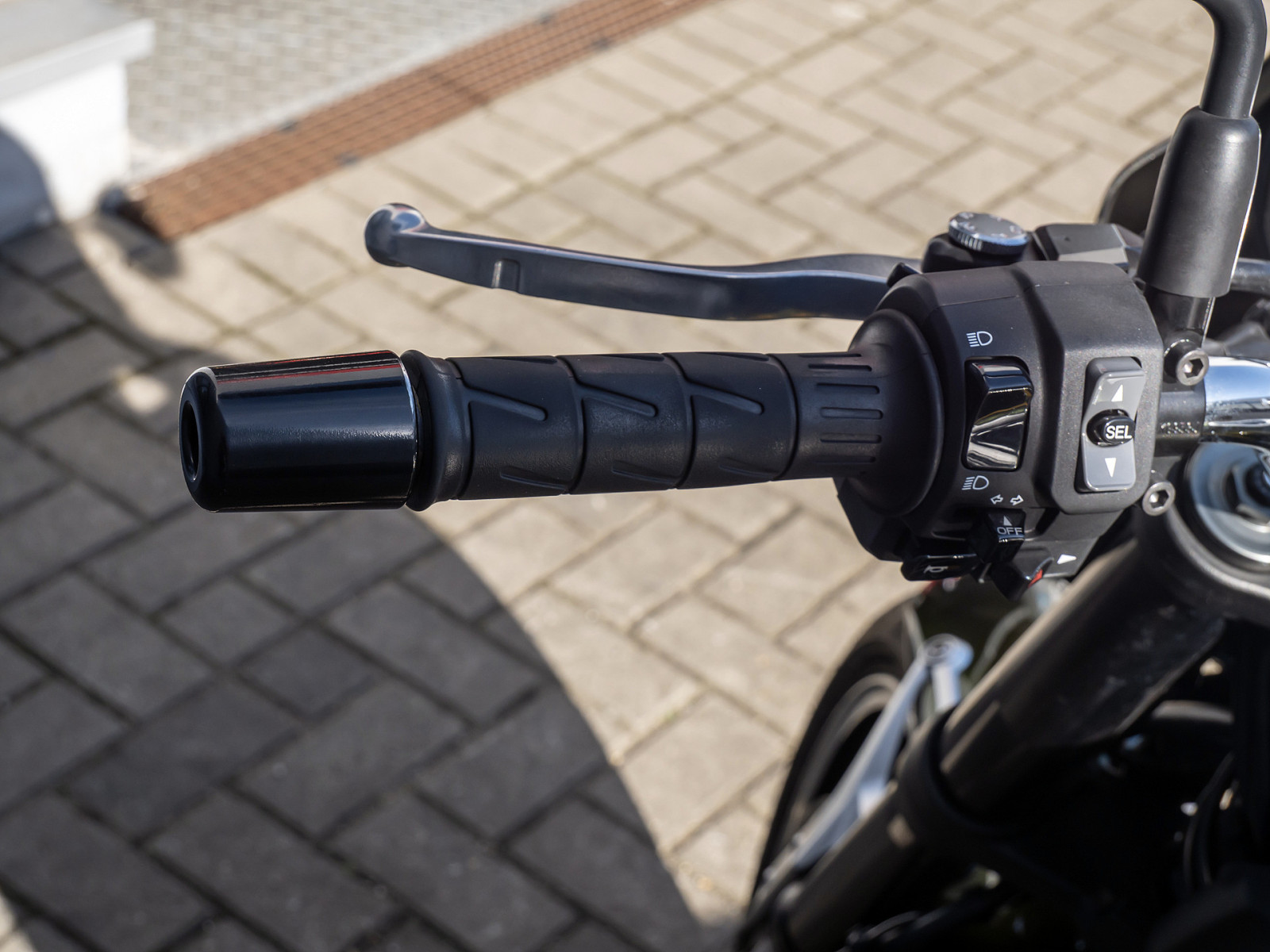 Kawasaki Z 900 RS – Produktfoto 10