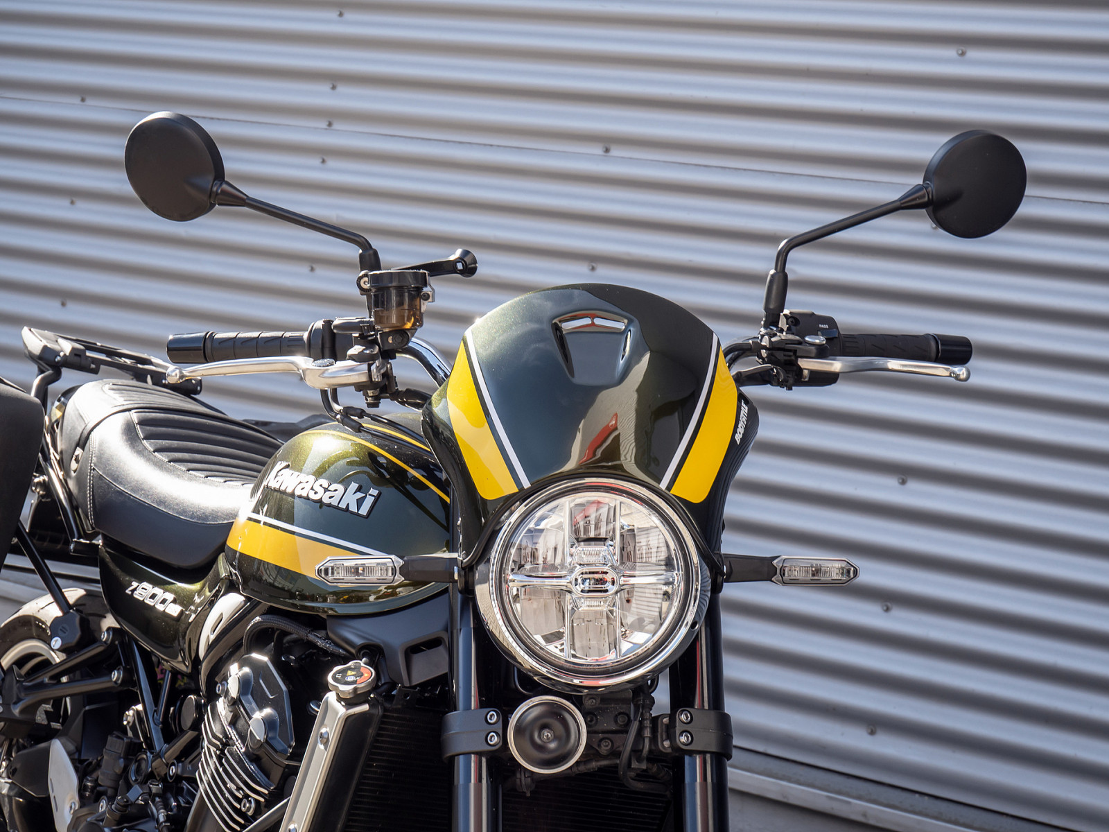 Kawasaki Z 900 RS – Produktfoto 7