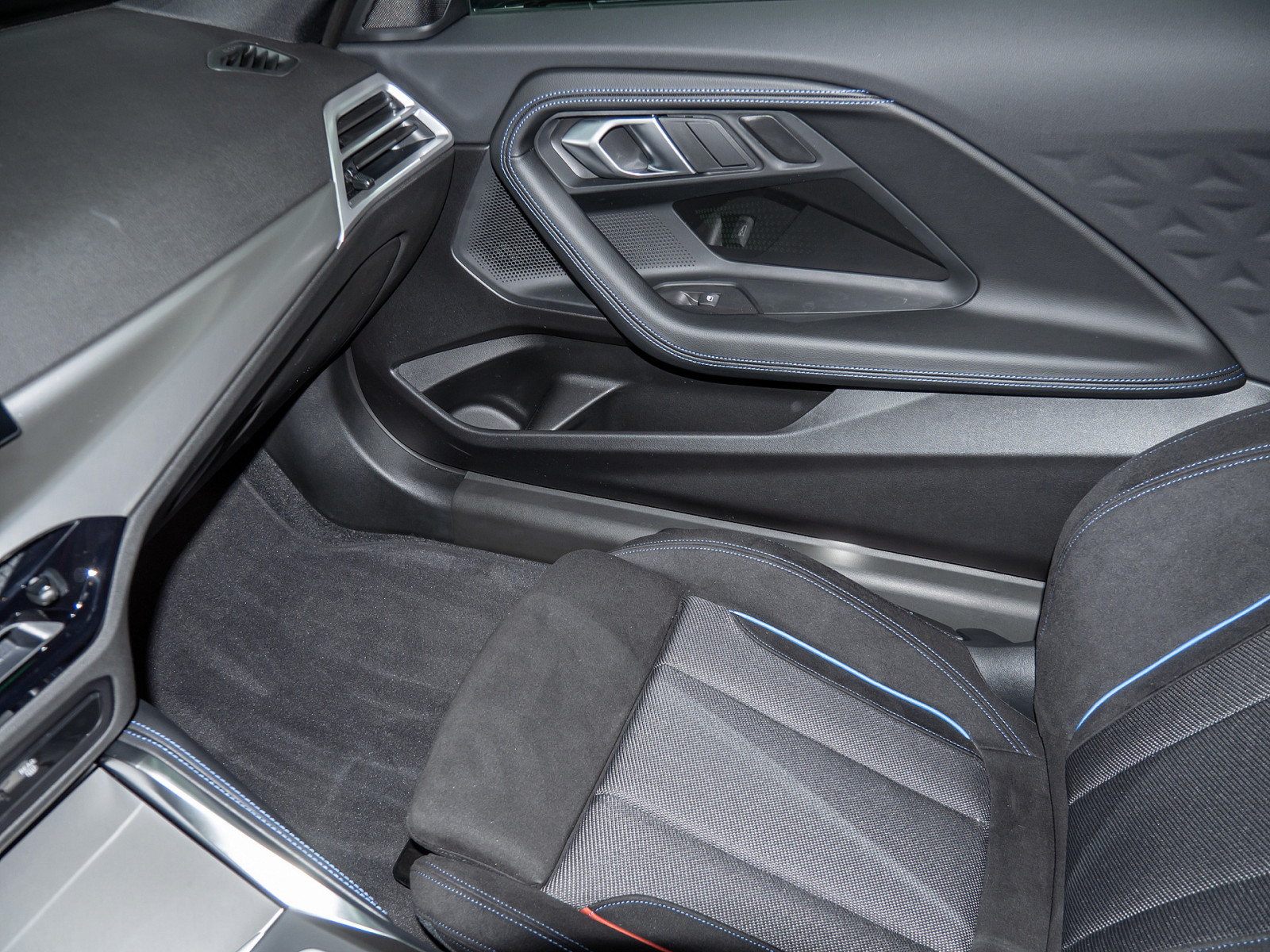 BMW 218i Coupe M-Sport – Produktfoto 13