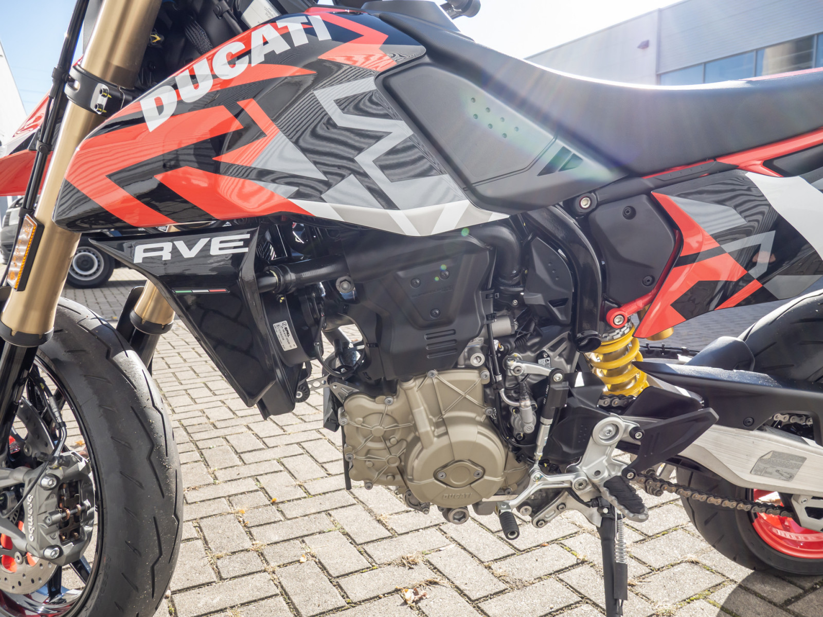 DUCATI Hypermotard 698 RVE – Produktfoto 13