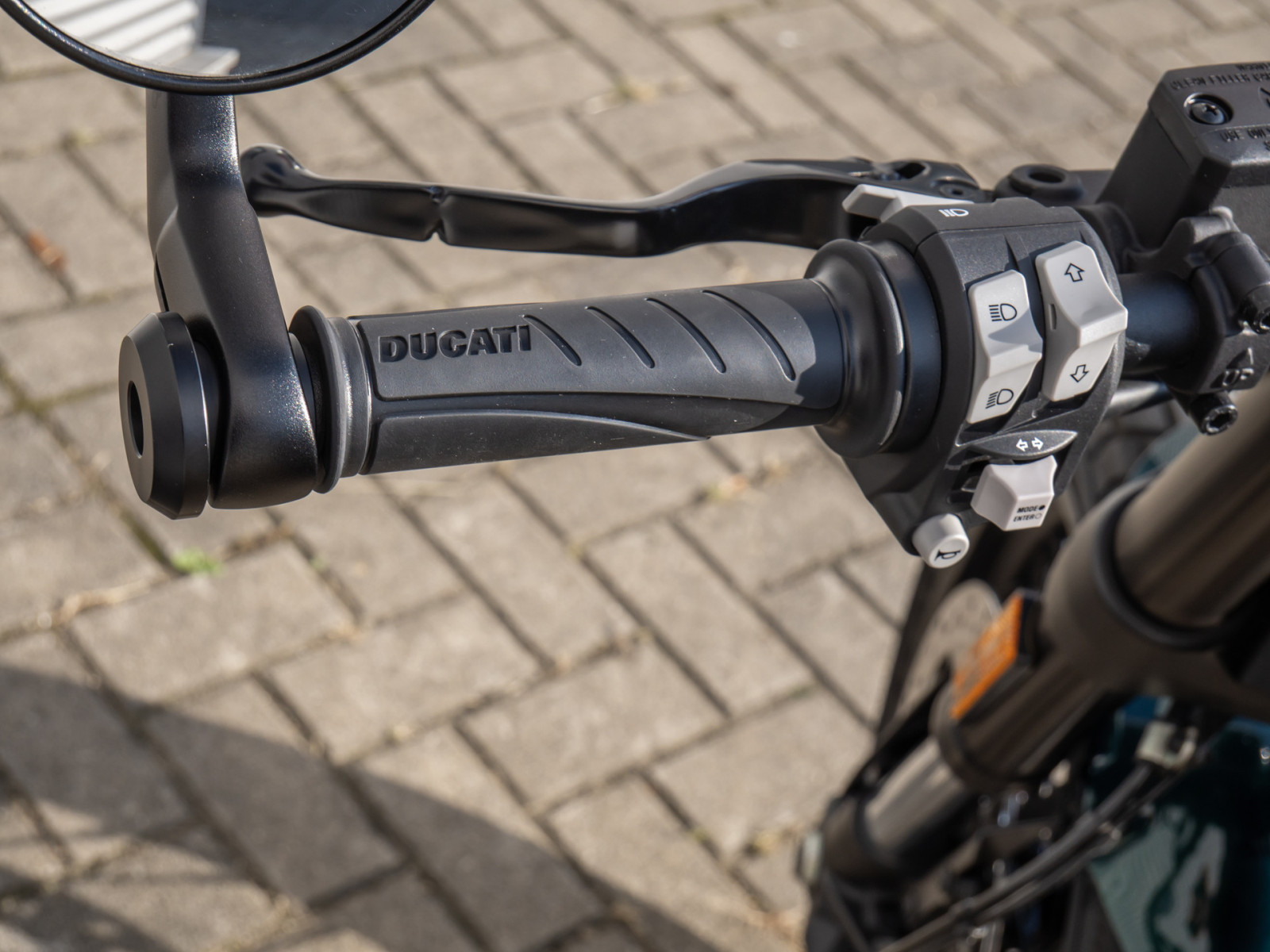 DUCATI Scrambler Nightshift – Produktfoto 10