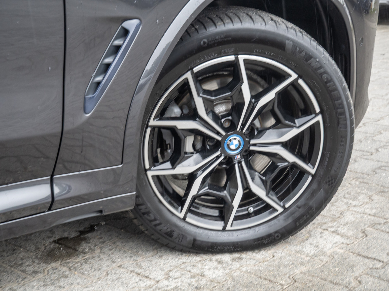 BMW X3 xDrive 30e M-Sport – Produktfoto 6