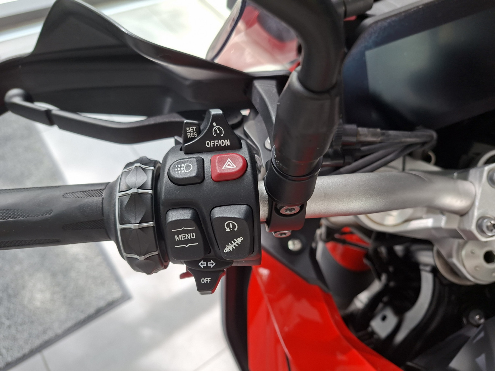 BMW F 900 XR – Produktfoto 8
