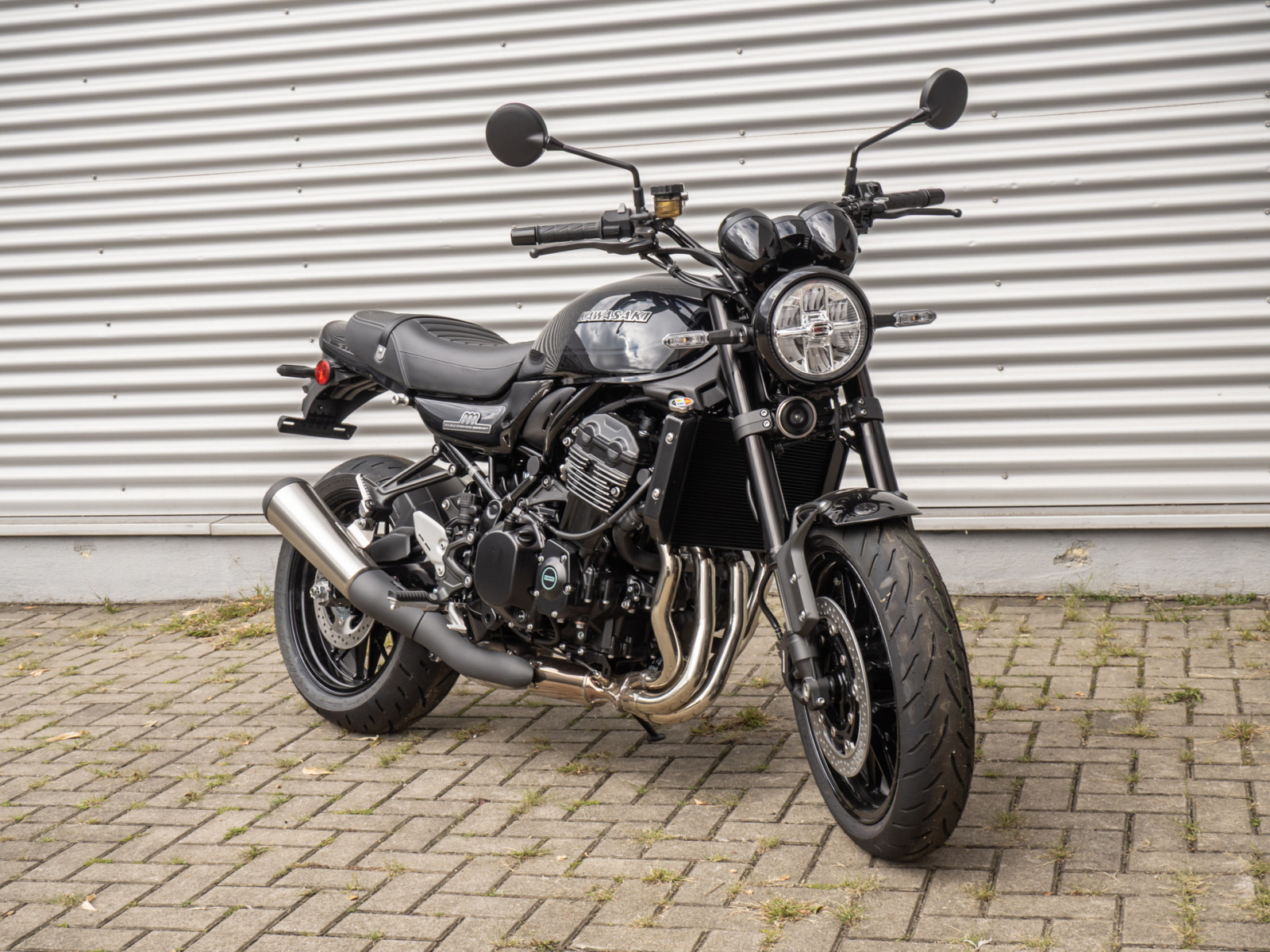 Kawasaki Z 900 RS – Produktfoto 1
