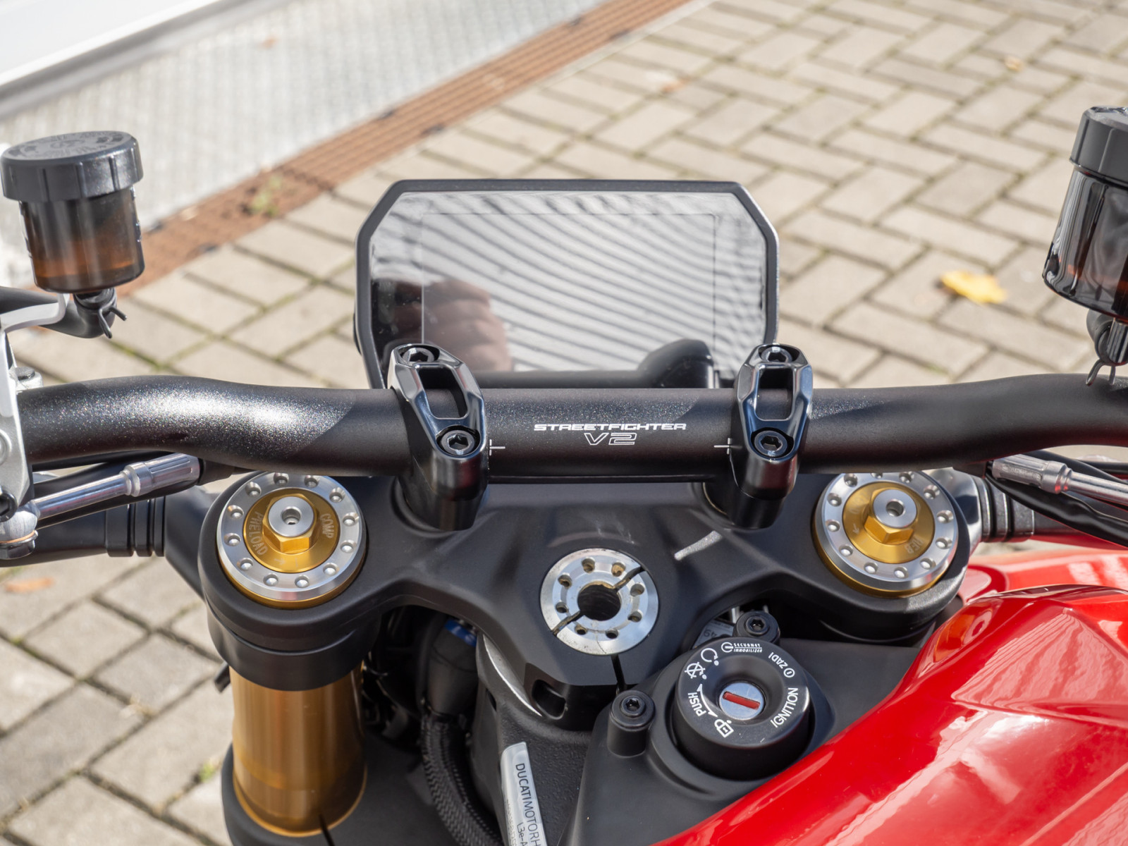 DUCATI Streetfighter V2 S – Produktfoto 9