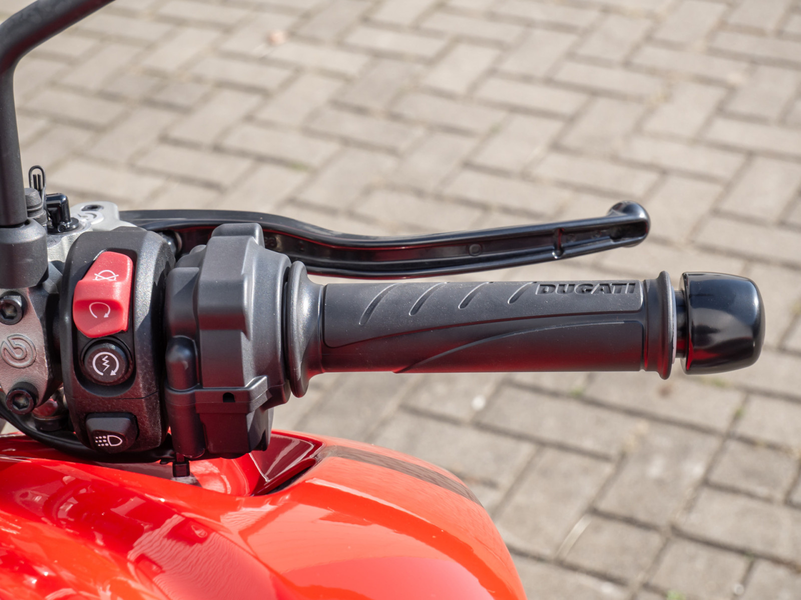 DUCATI Monster + 35 kW – Produktfoto 11