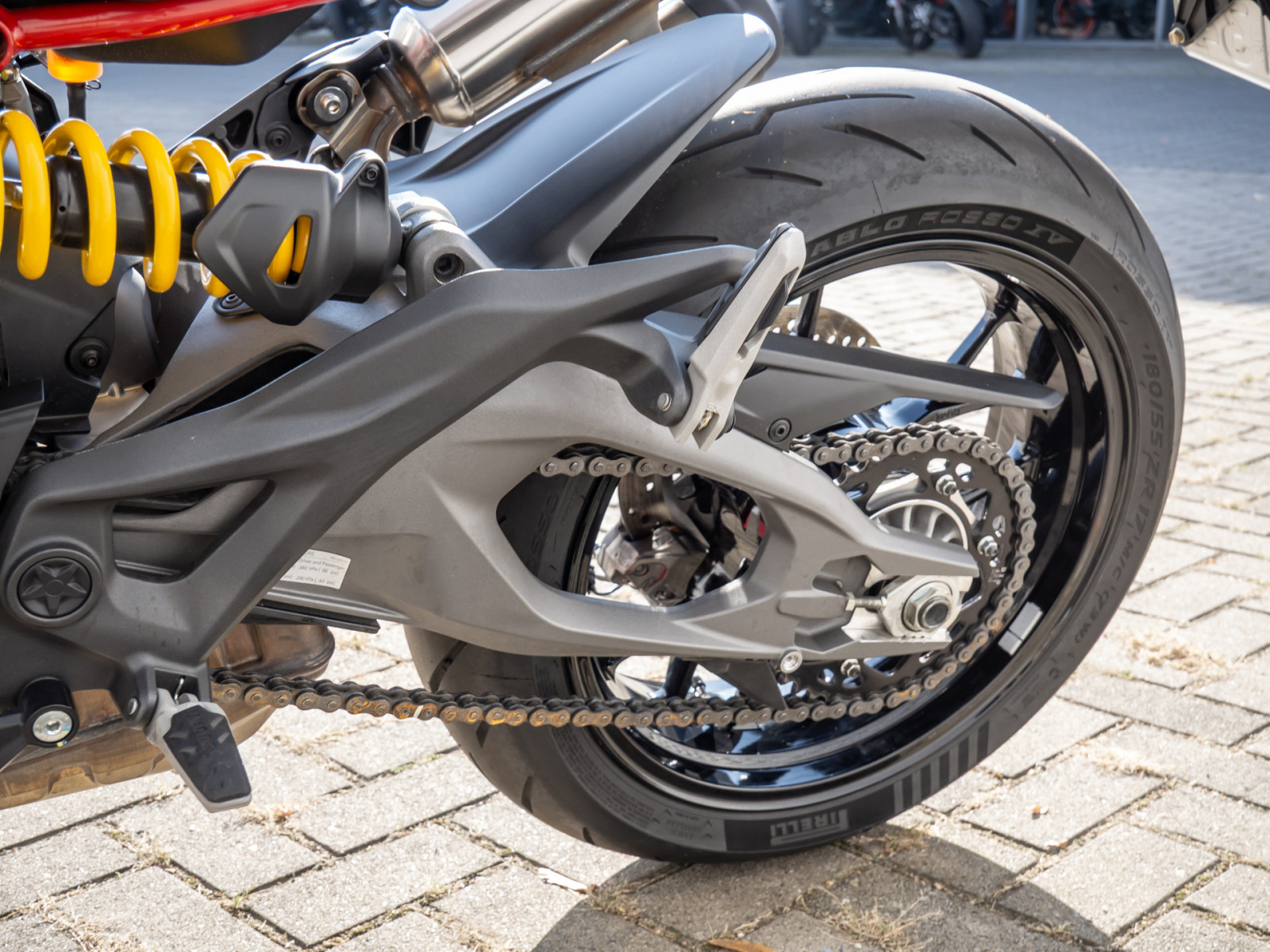 DUCATI Monster + 35 kW – Produktfoto 12