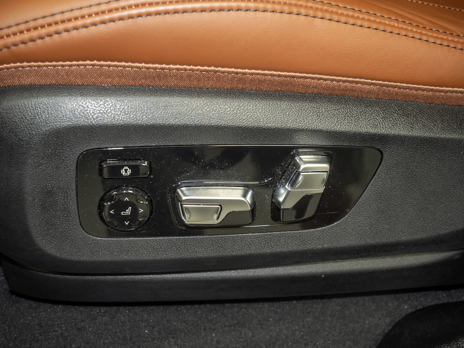 BMW X6 xDrive 40d M-Sport Pro – Produktfoto 21