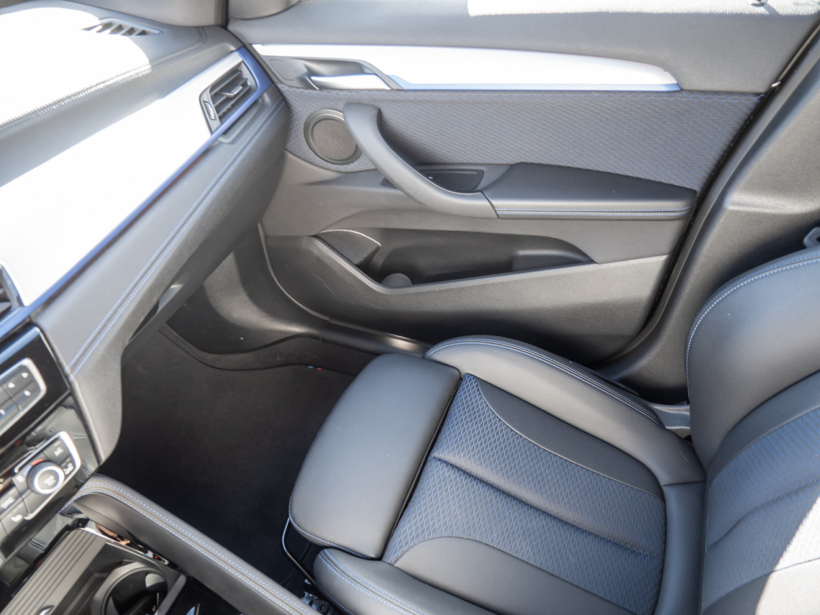 BMW X1 xDrive 20i M-Sport – Produktfoto 17