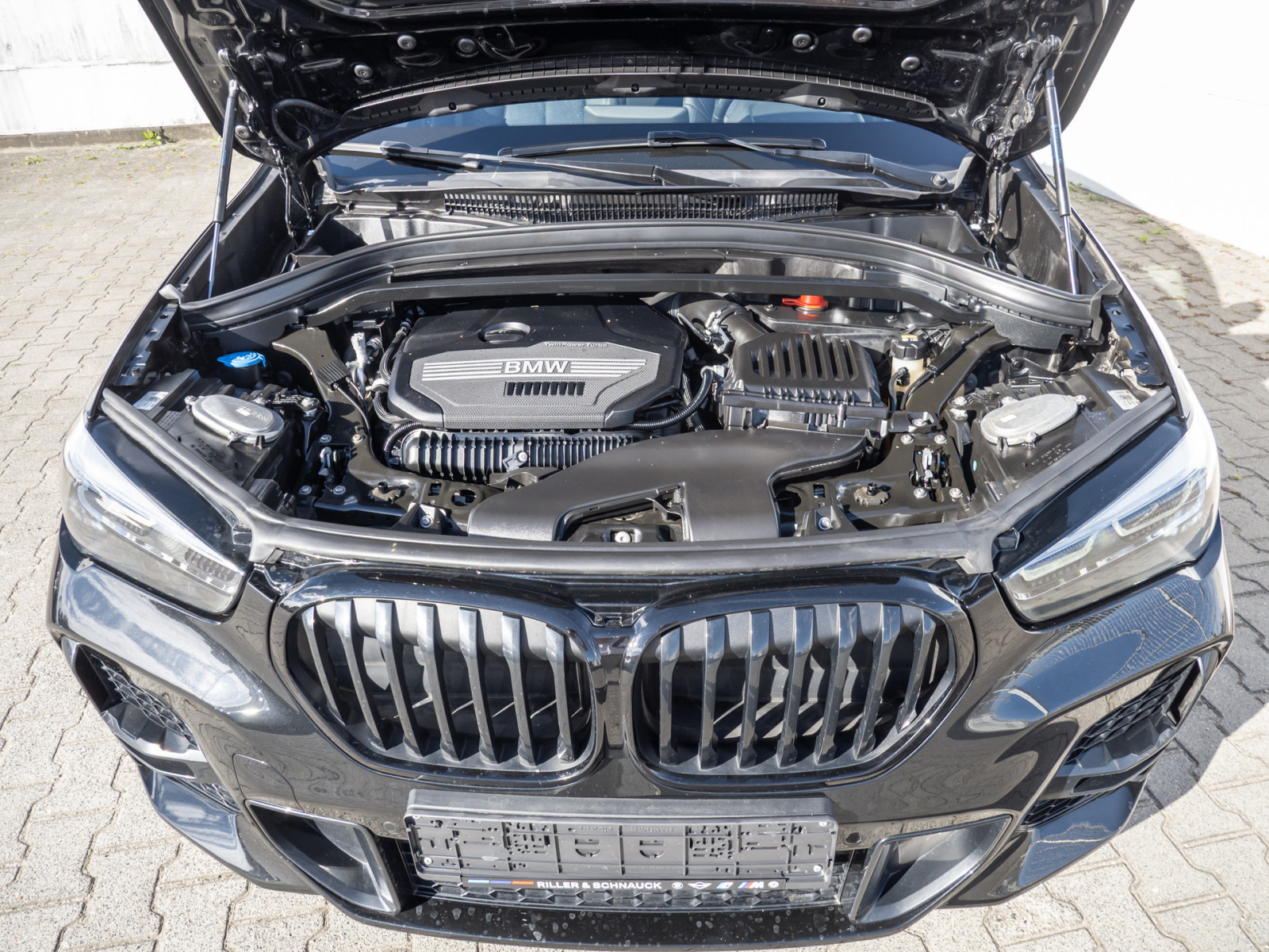 BMW X1 xDrive 20i M-Sport – Produktfoto 24