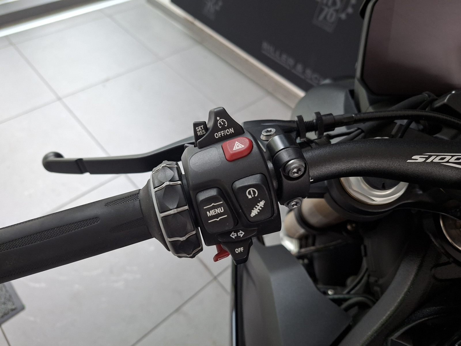 BMW S 1000 R – Produktfoto 10