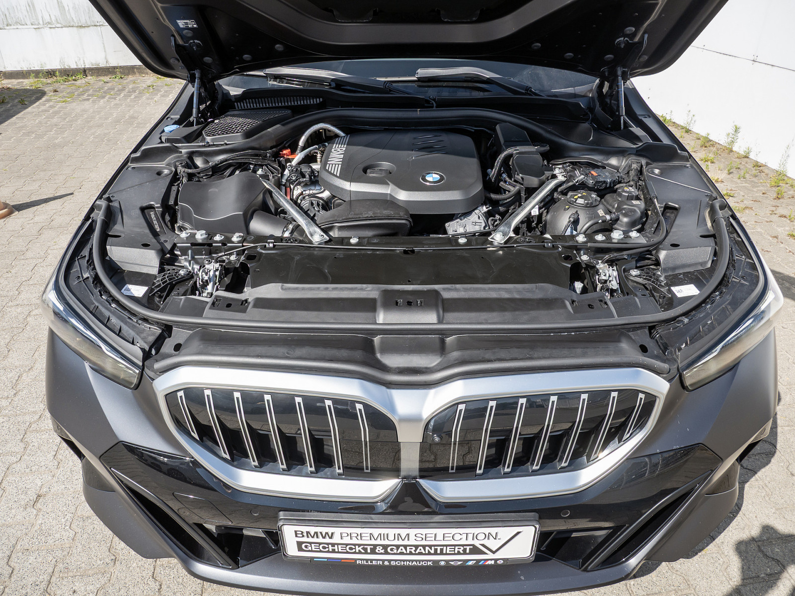 BMW 520d xDrive M-Sport – Produktfoto 25