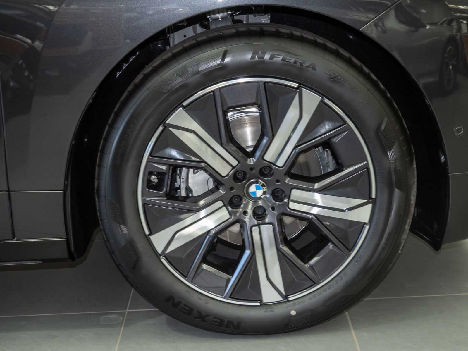BMW iX xDrive 45 – Produktfoto 6