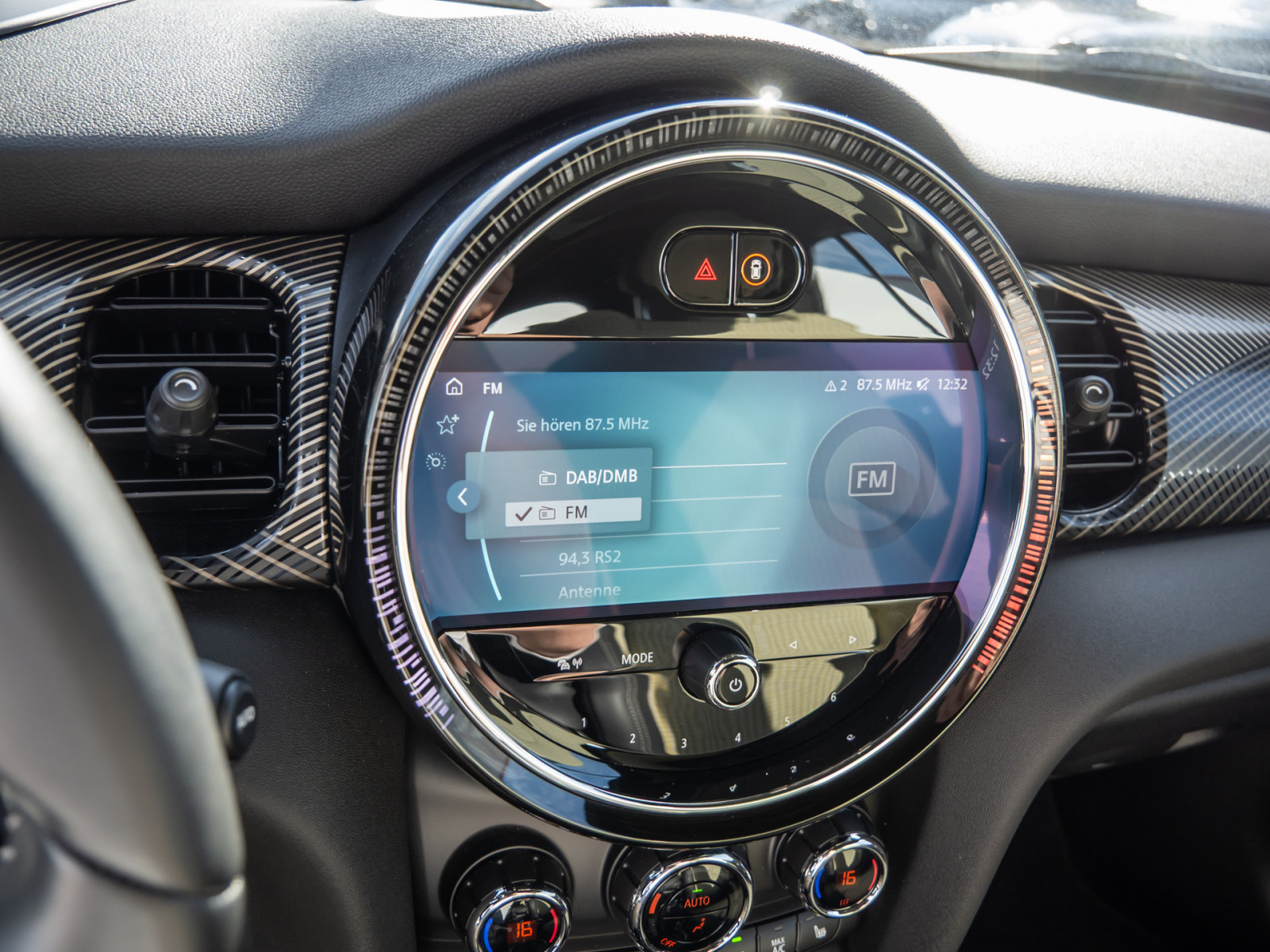 MINI Cabrio Cooper S JCW Trim – Produktfoto 13