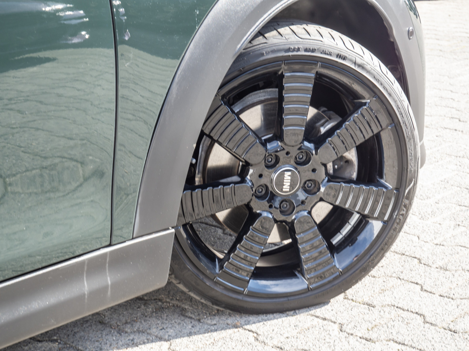 MINI Cabrio Cooper S JCW Trim – Produktfoto 6