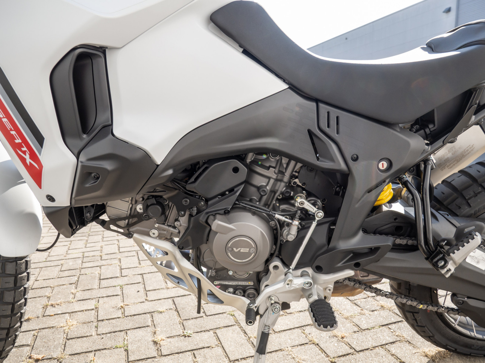 DUCATI Desert X – Produktfoto 13