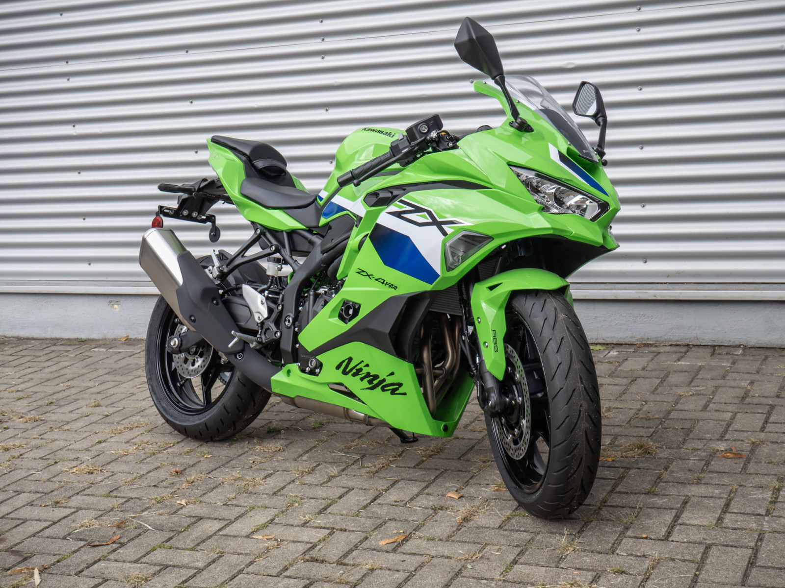 Kawasaki Ninja ZX-4 RR – Produktfoto 1
