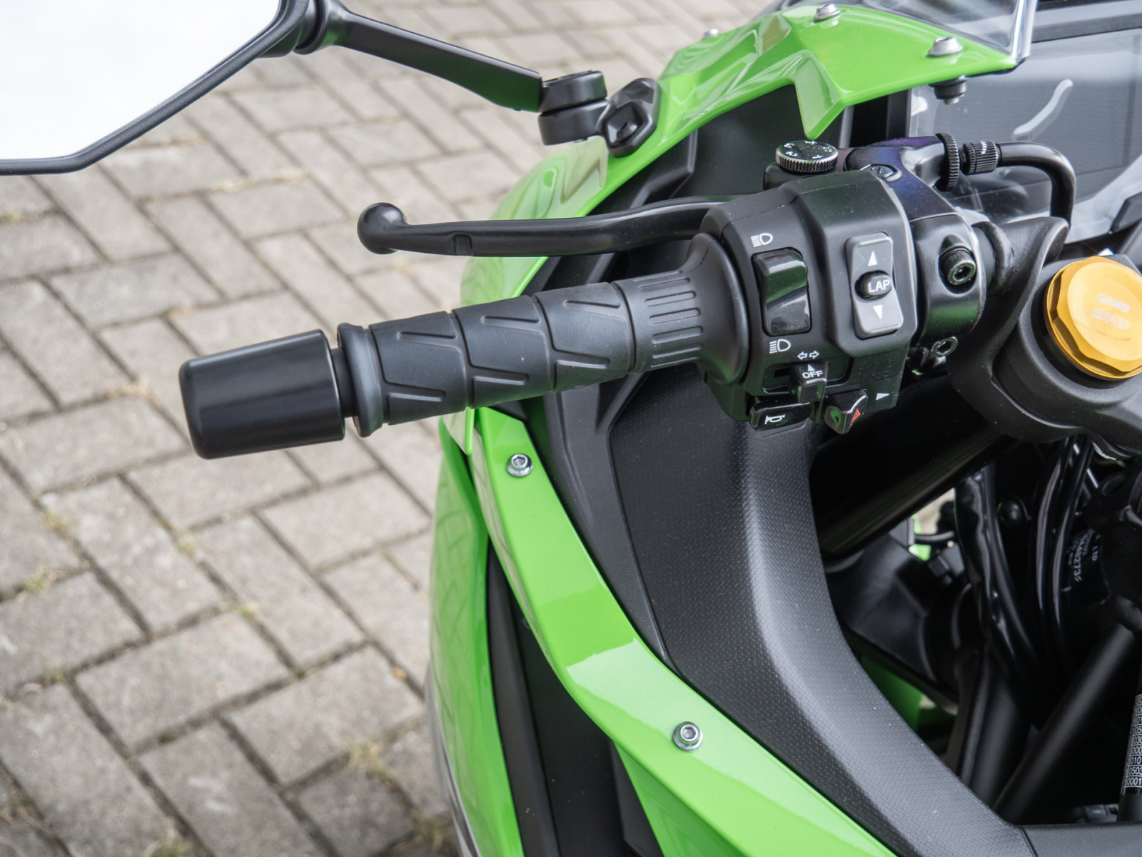 Kawasaki Ninja ZX-4 RR – Produktfoto 9