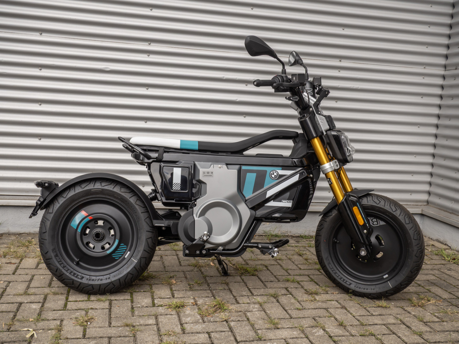 BMW CE 02 AM – Produktfoto 2