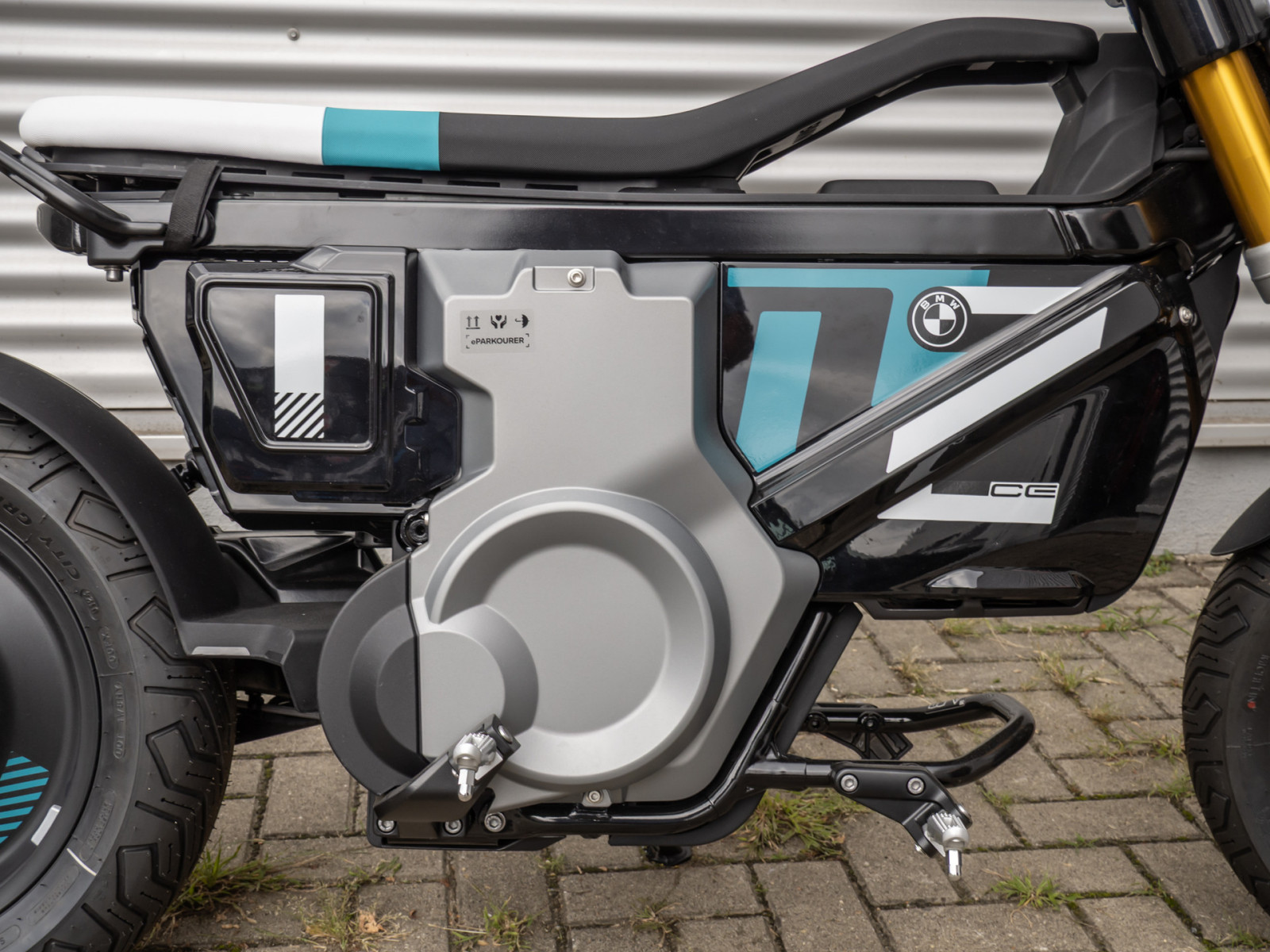 BMW CE 02 AM – Produktfoto 4