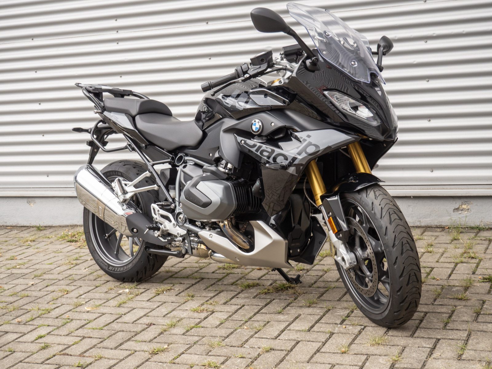 BMW R 1250 RS Triple Black – Produktfoto 1