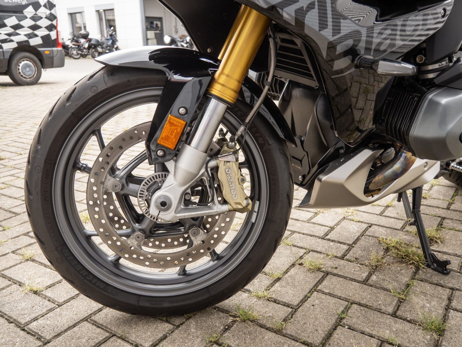 BMW R 1250 RS Triple Black – Produktfoto 13