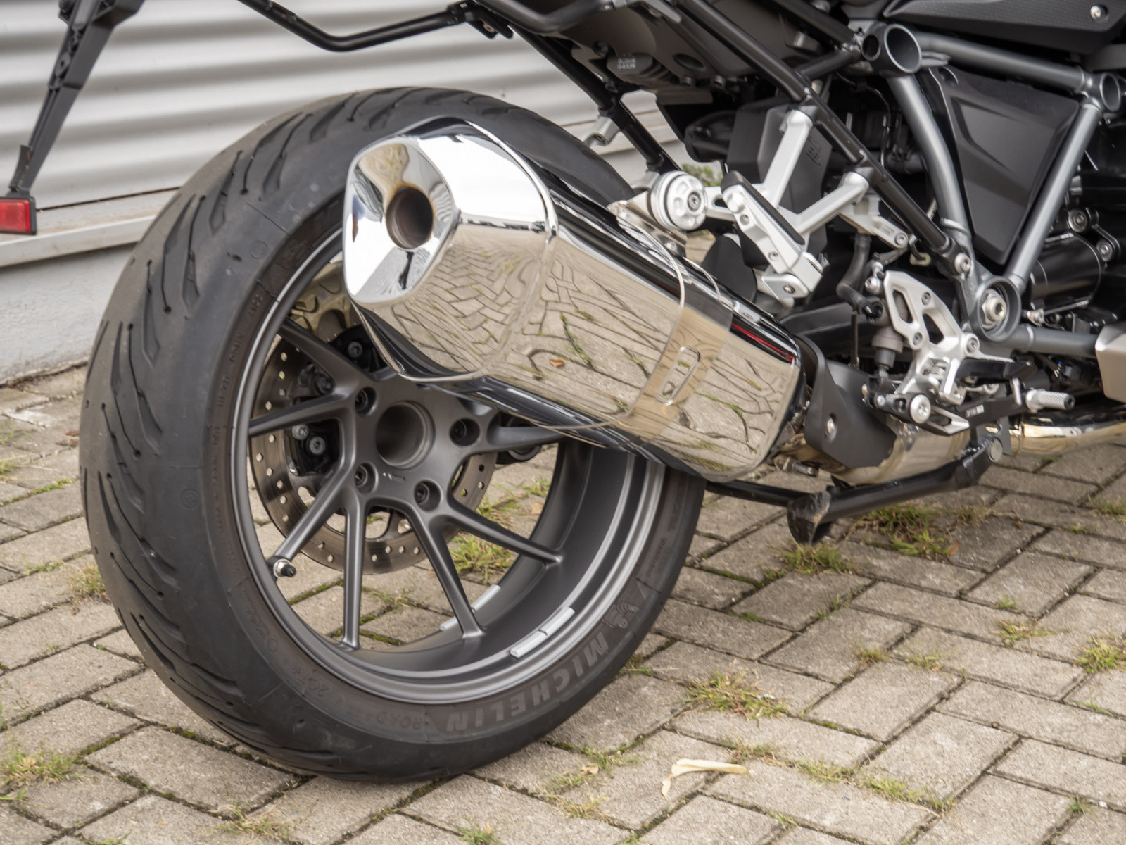 BMW R 1250 RS Triple Black – Produktfoto 5