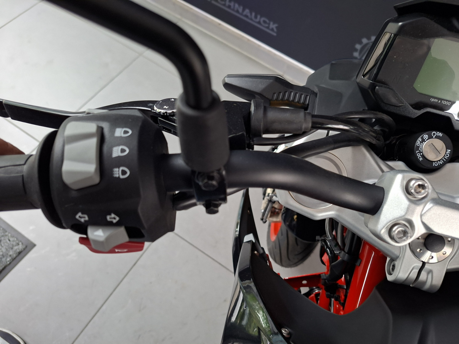 BMW G 310 R – Produktfoto 11
