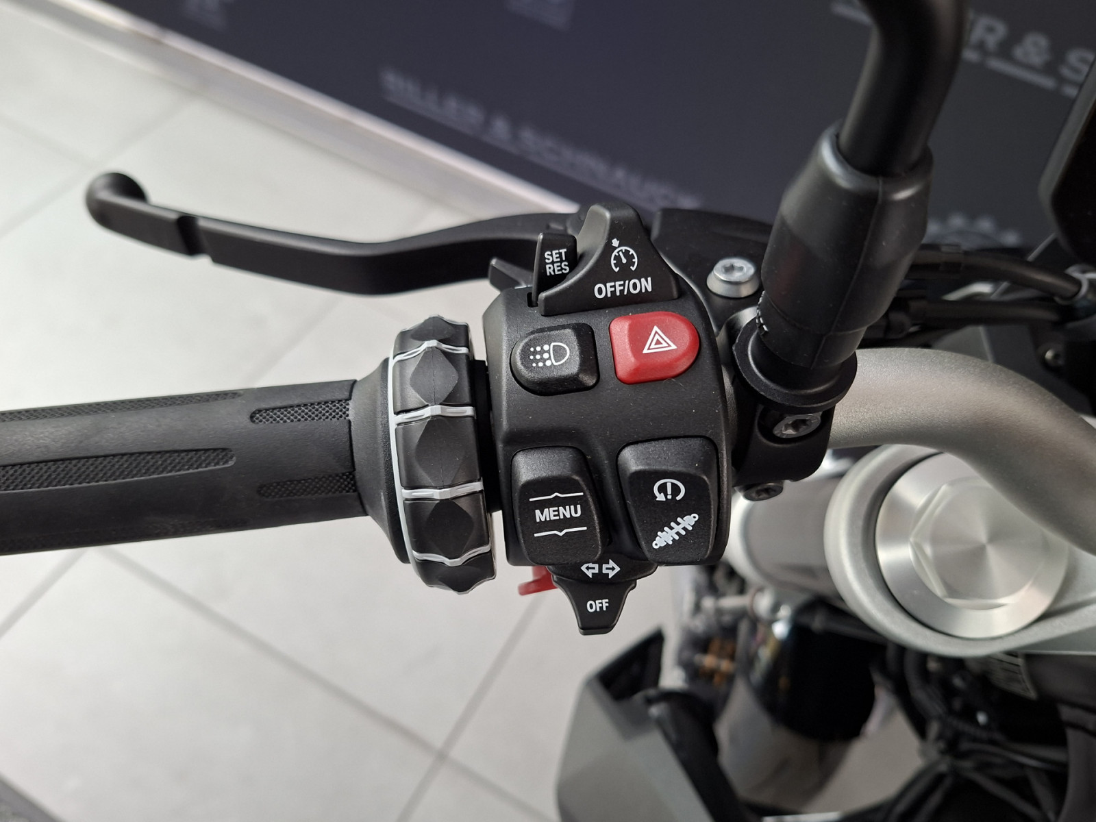 BMW F 900 R – Produktfoto 10