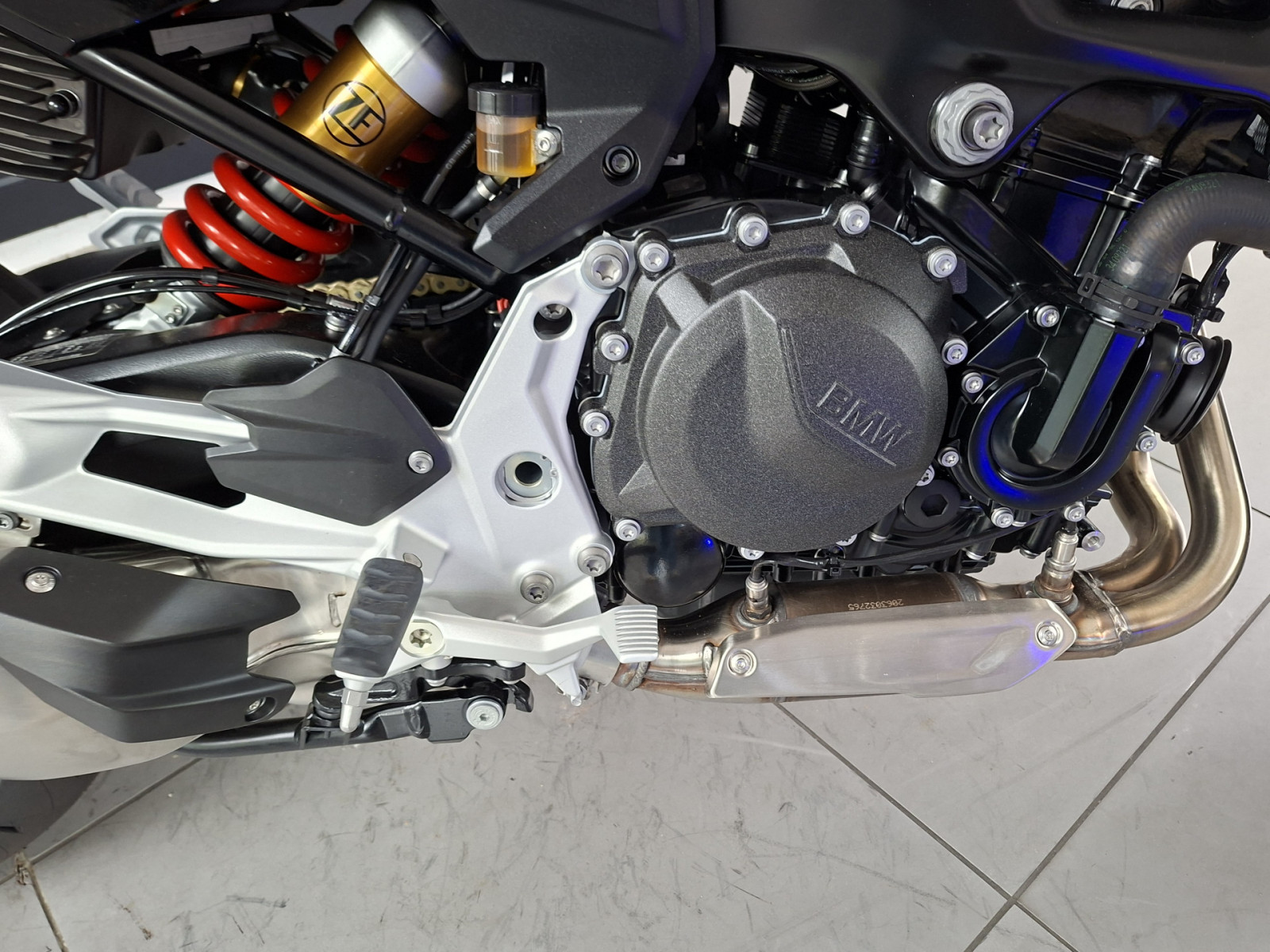 BMW F 900 R – Produktfoto 3