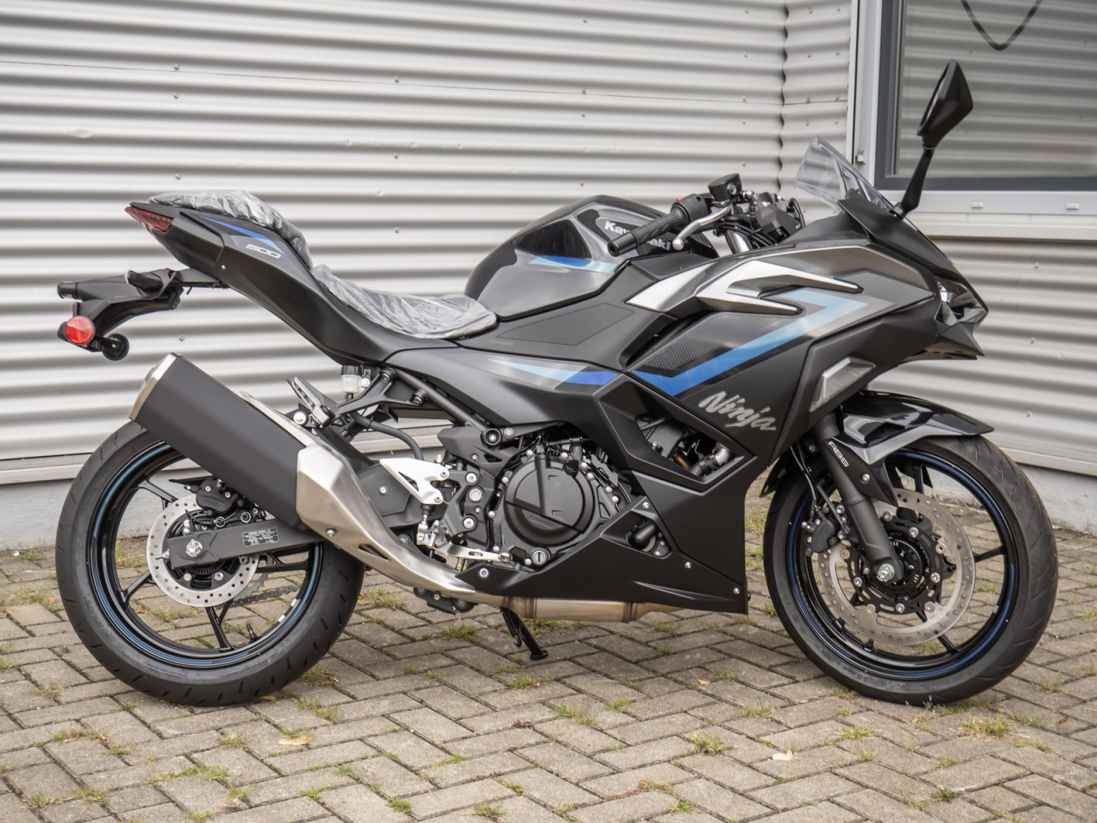 Kawasaki Ninja 500 SE – Produktfoto 2