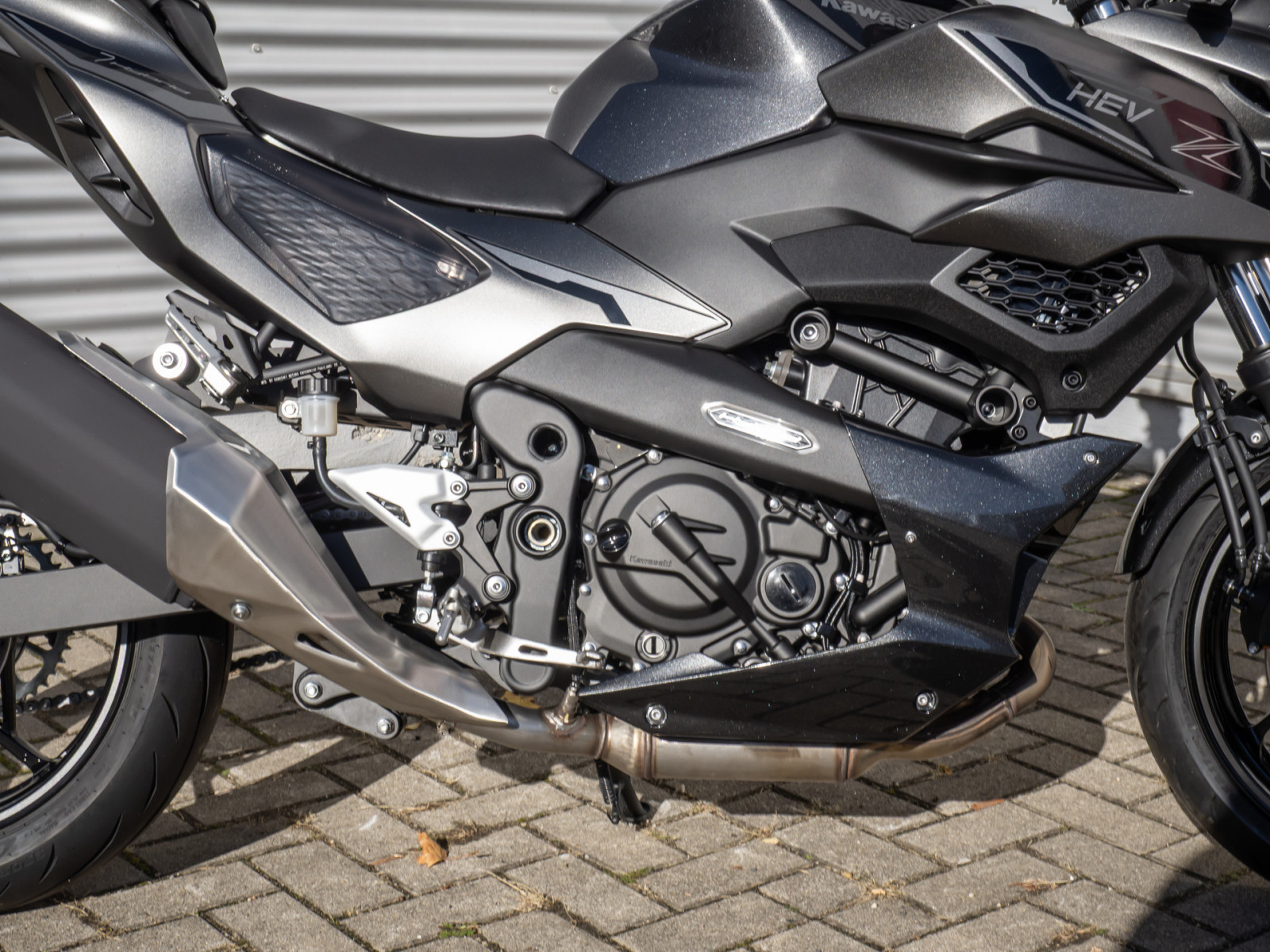 KAWASAKI Z7 Hybrid – Produktfoto 5