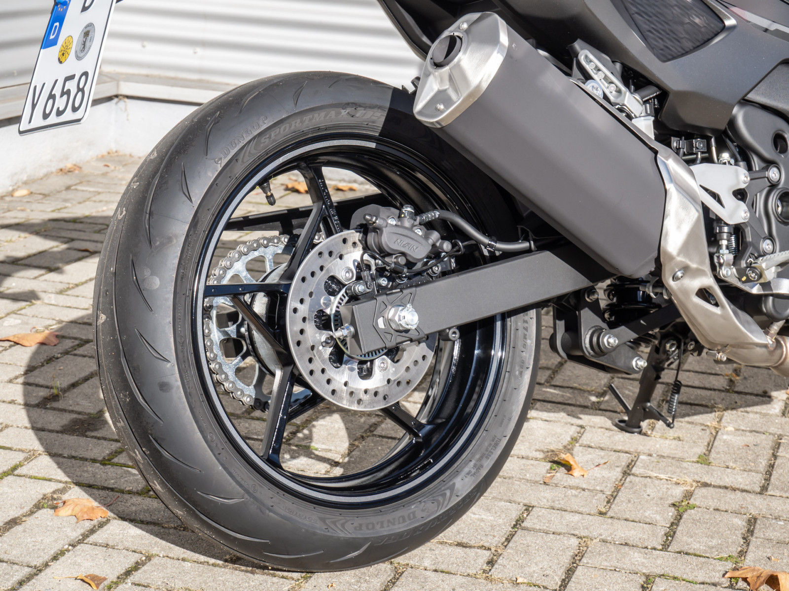 KAWASAKI Z7 Hybrid – Produktfoto 6