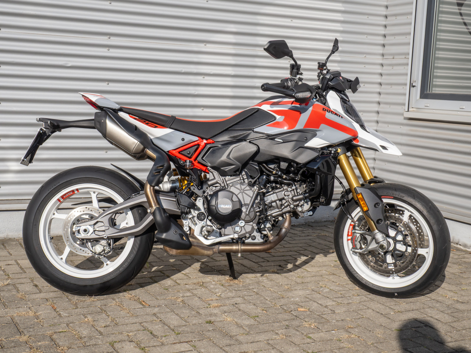 DUCATI Hypermotard V2 SP Demo – Produktfoto 3